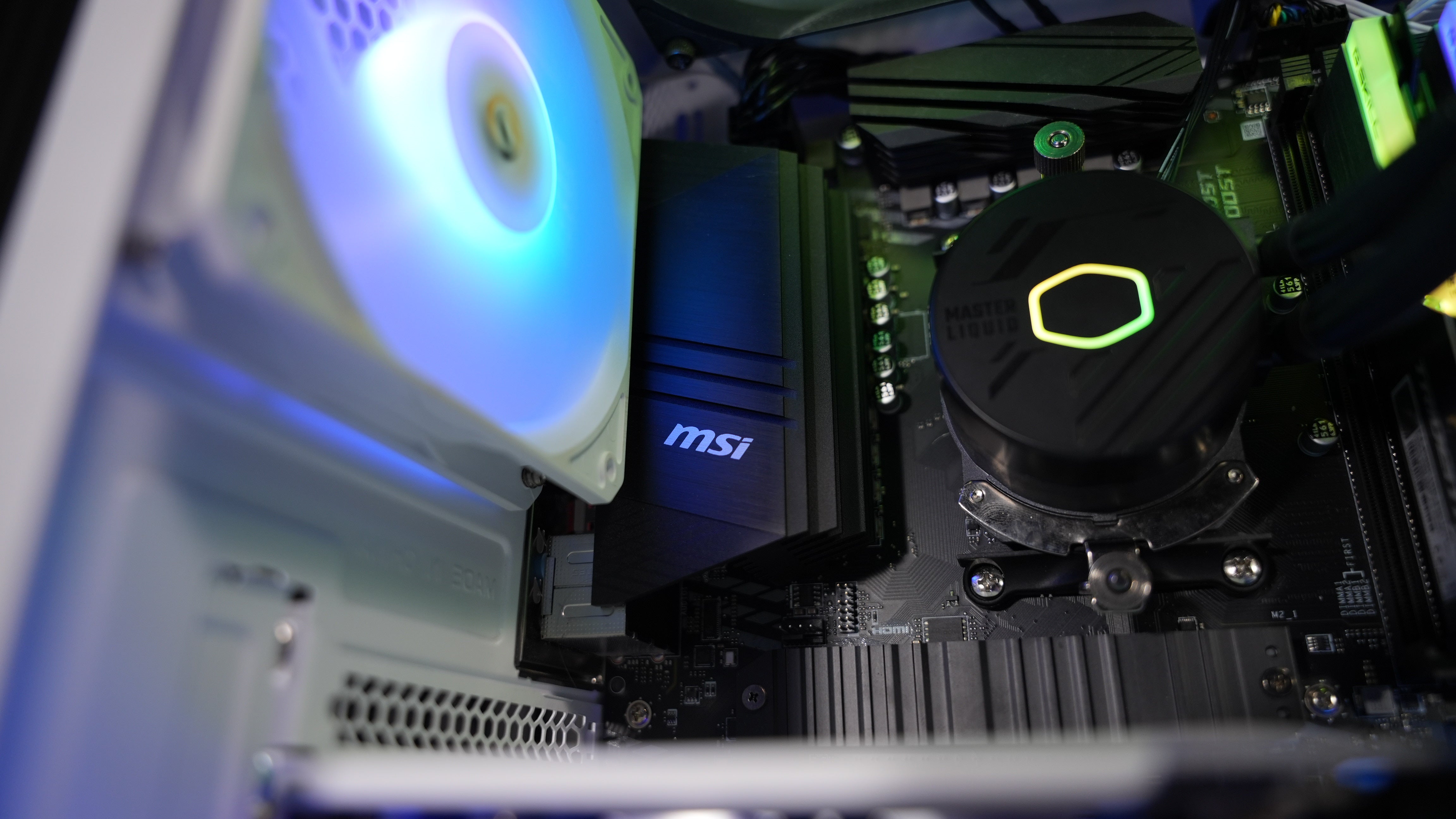 Ryzen 7 5700X + RTX 4060 Gaming PC
