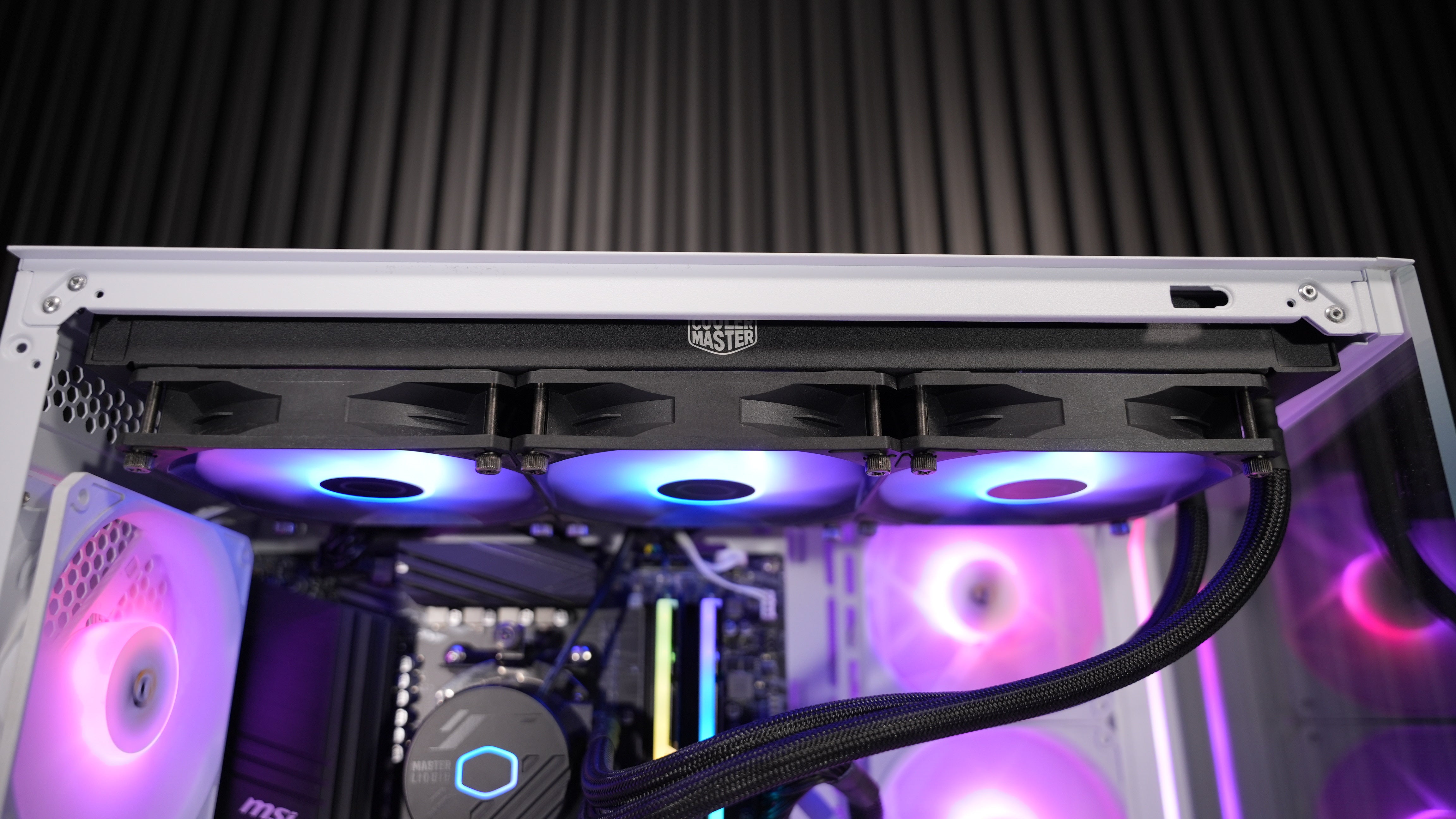 Ryzen 7 5700X + RTX 4060 Gaming PC