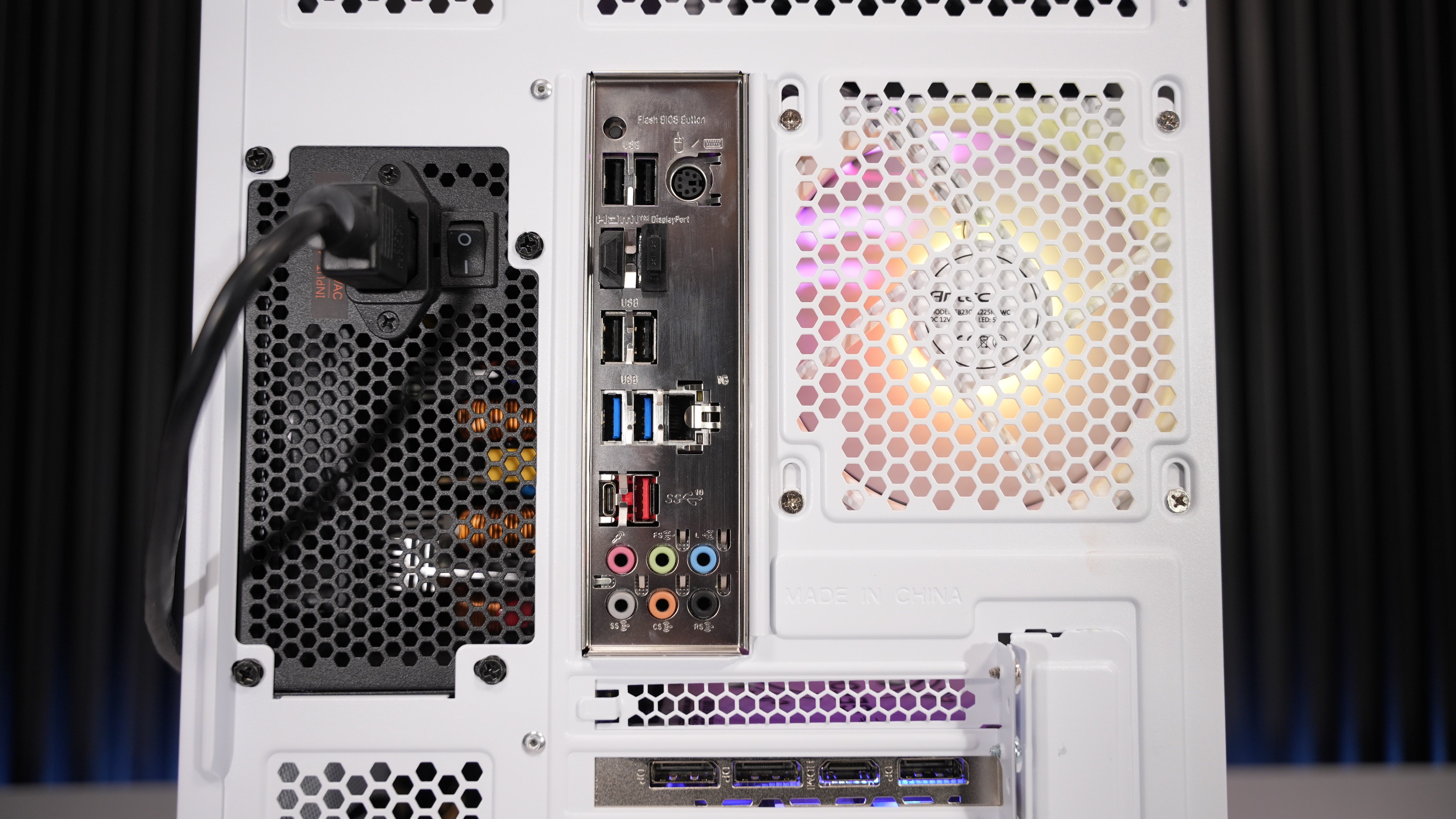 Ryzen 7 5700X + RTX 4060 Gaming PC