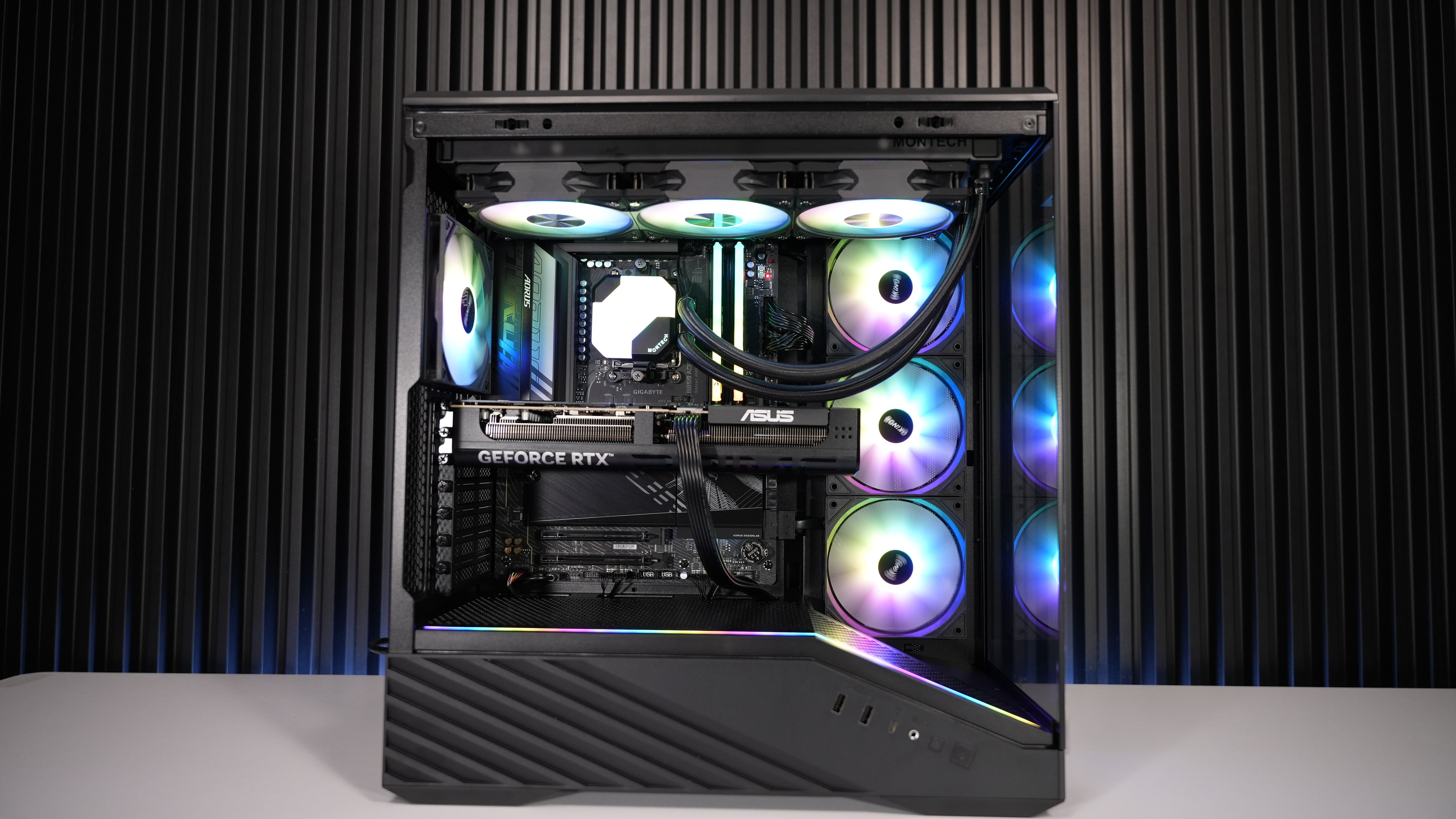 Ryzen 5 9600X + RTX 5070 Gaming/Streaming PC