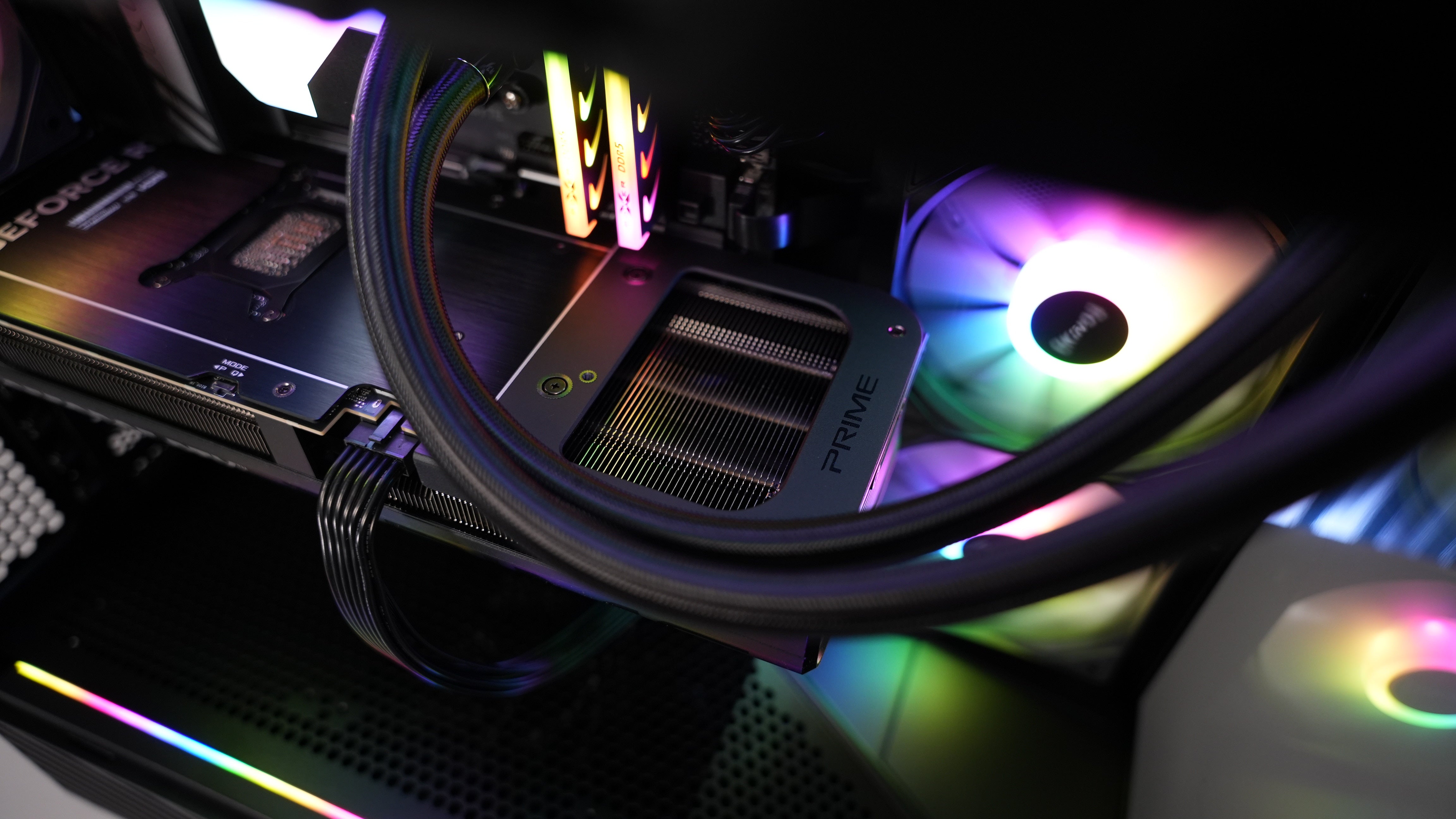 Ryzen 5 9600X + RTX 5070 Gaming/Streaming PC