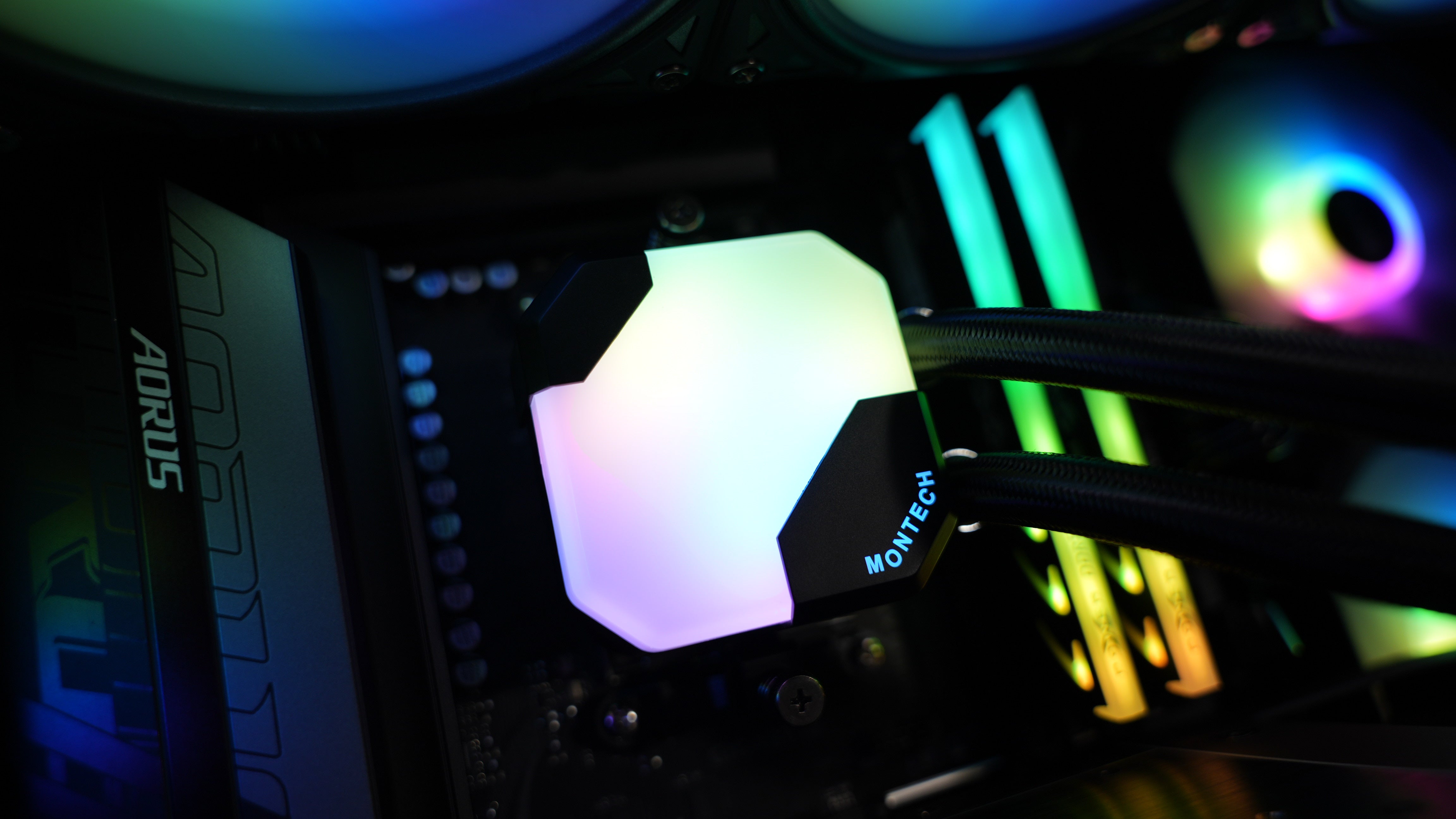 Ryzen 5 9600X + RTX 5070 Gaming/Streaming PC