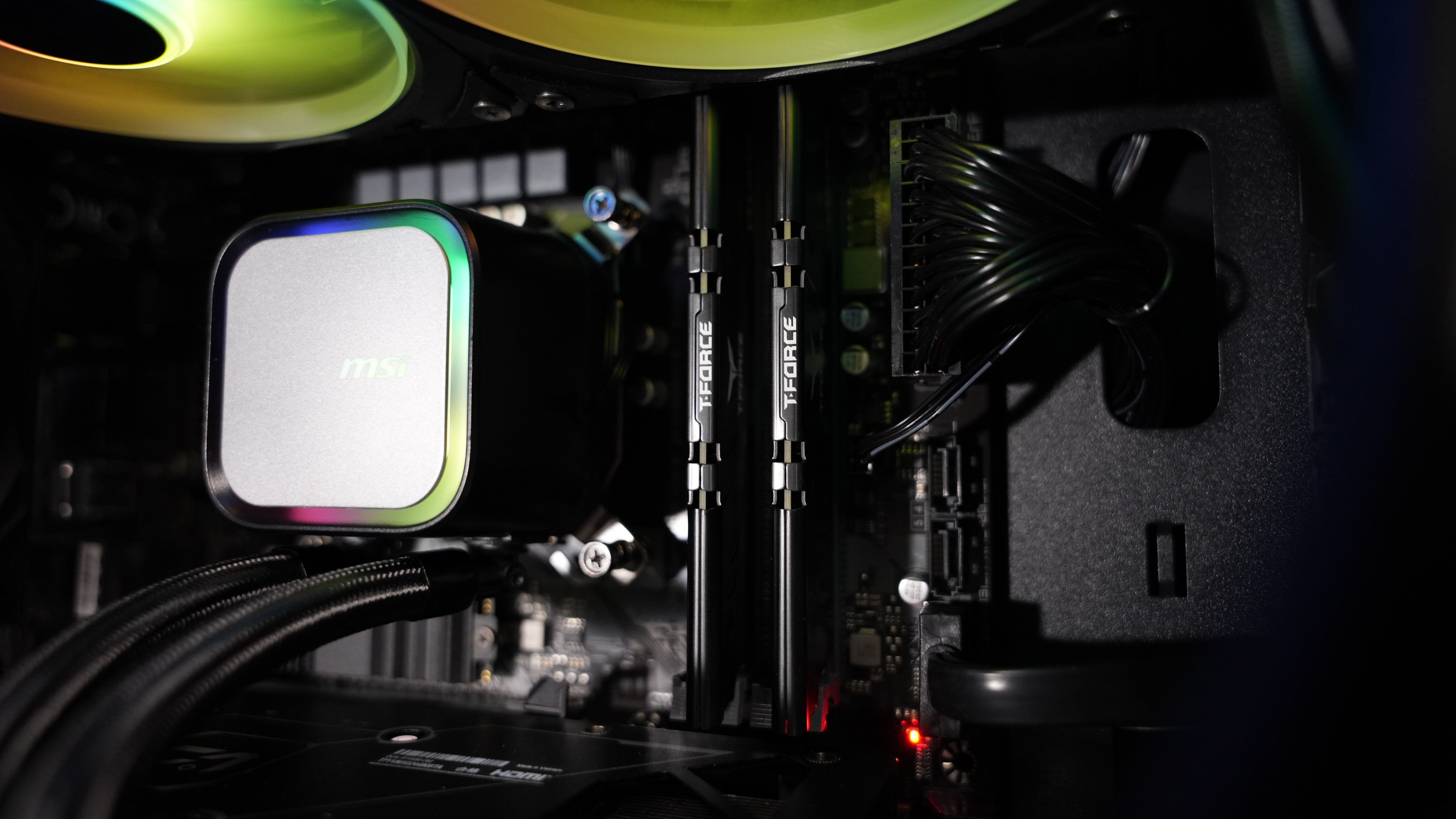 Intel i5 12400F + RTX 5060 Gaming PC