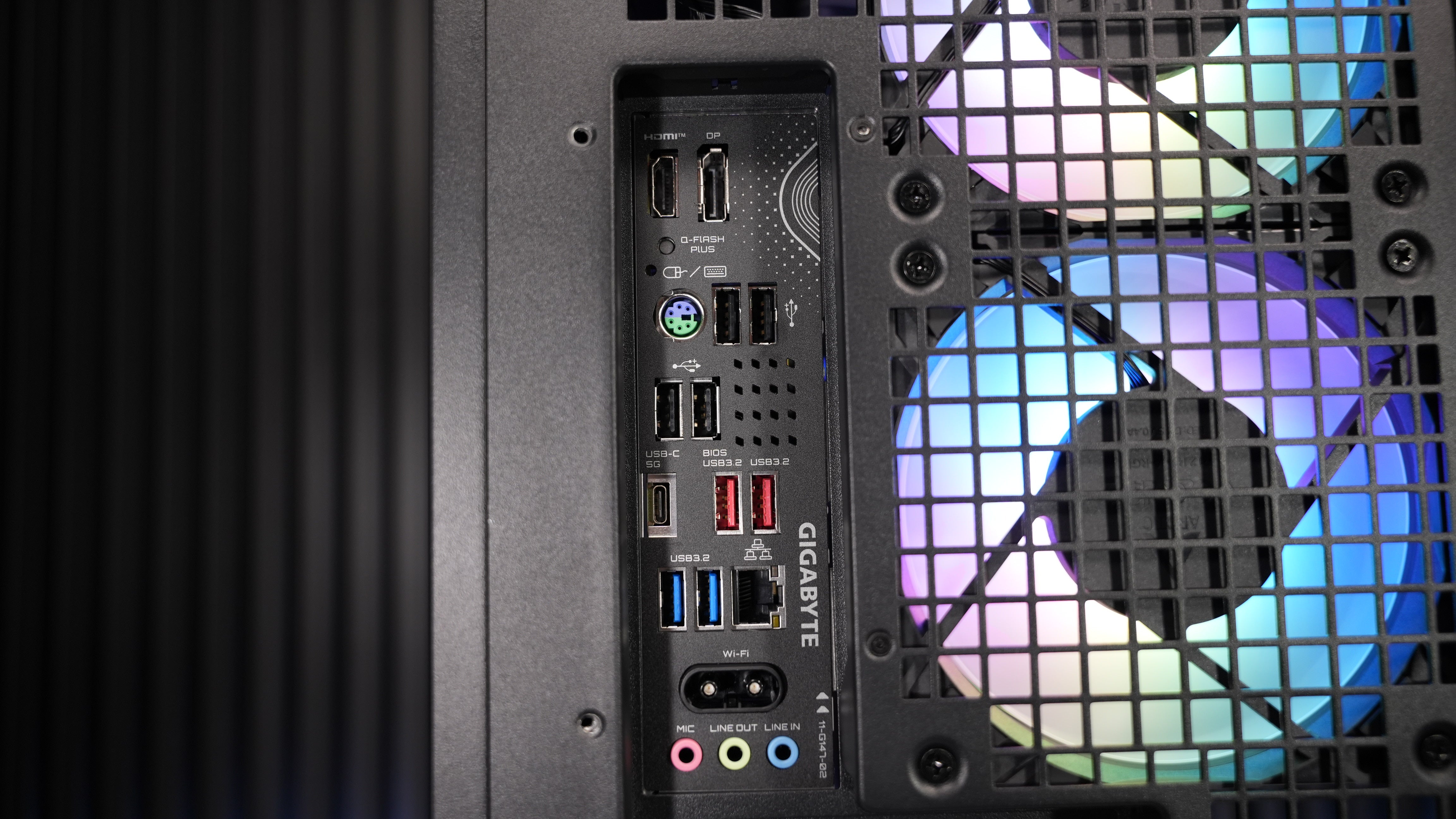 Ryzen 7 7800X3D + RTX 5080 Gaming/Streaming PC