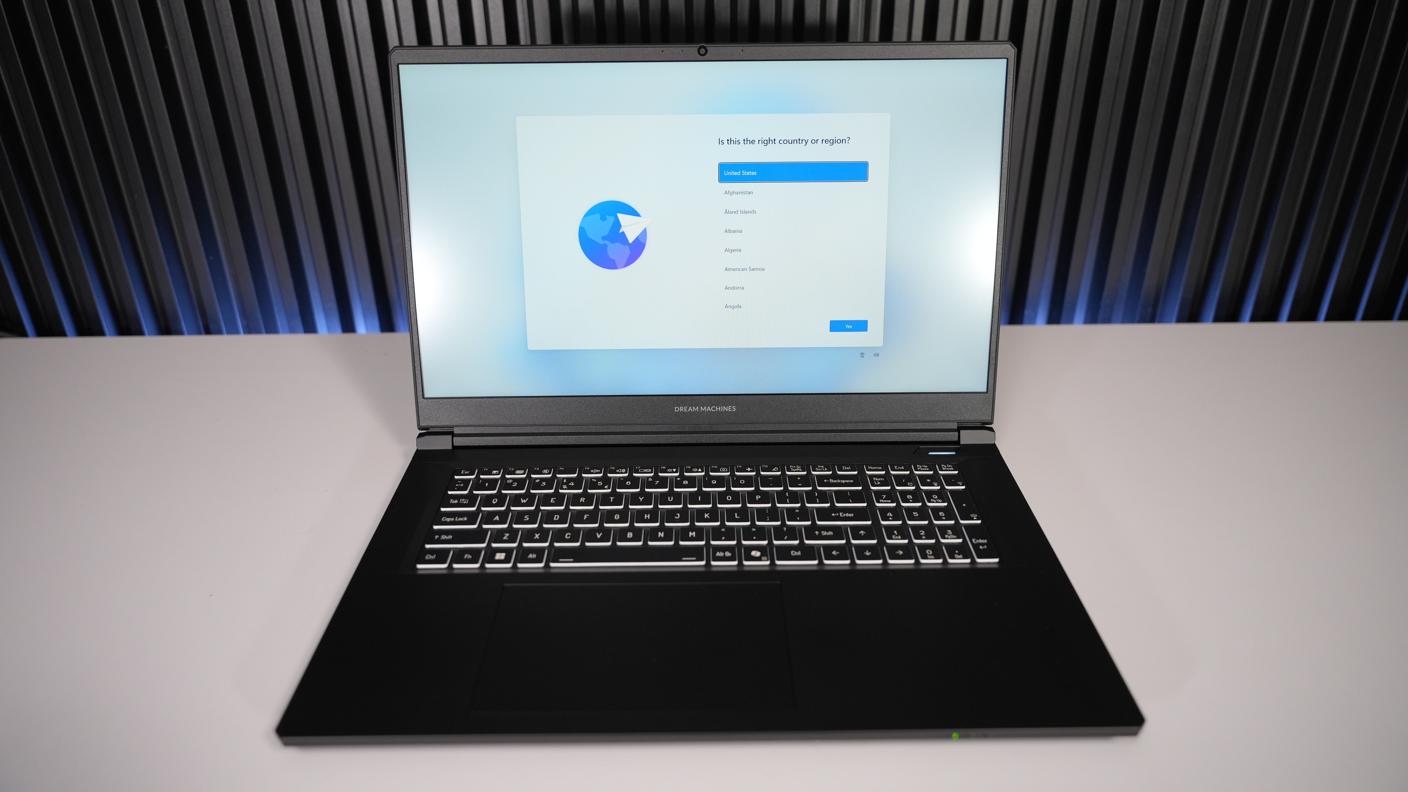 Ryzen AI 7 350 + RTX 5060 Gaming Laptop