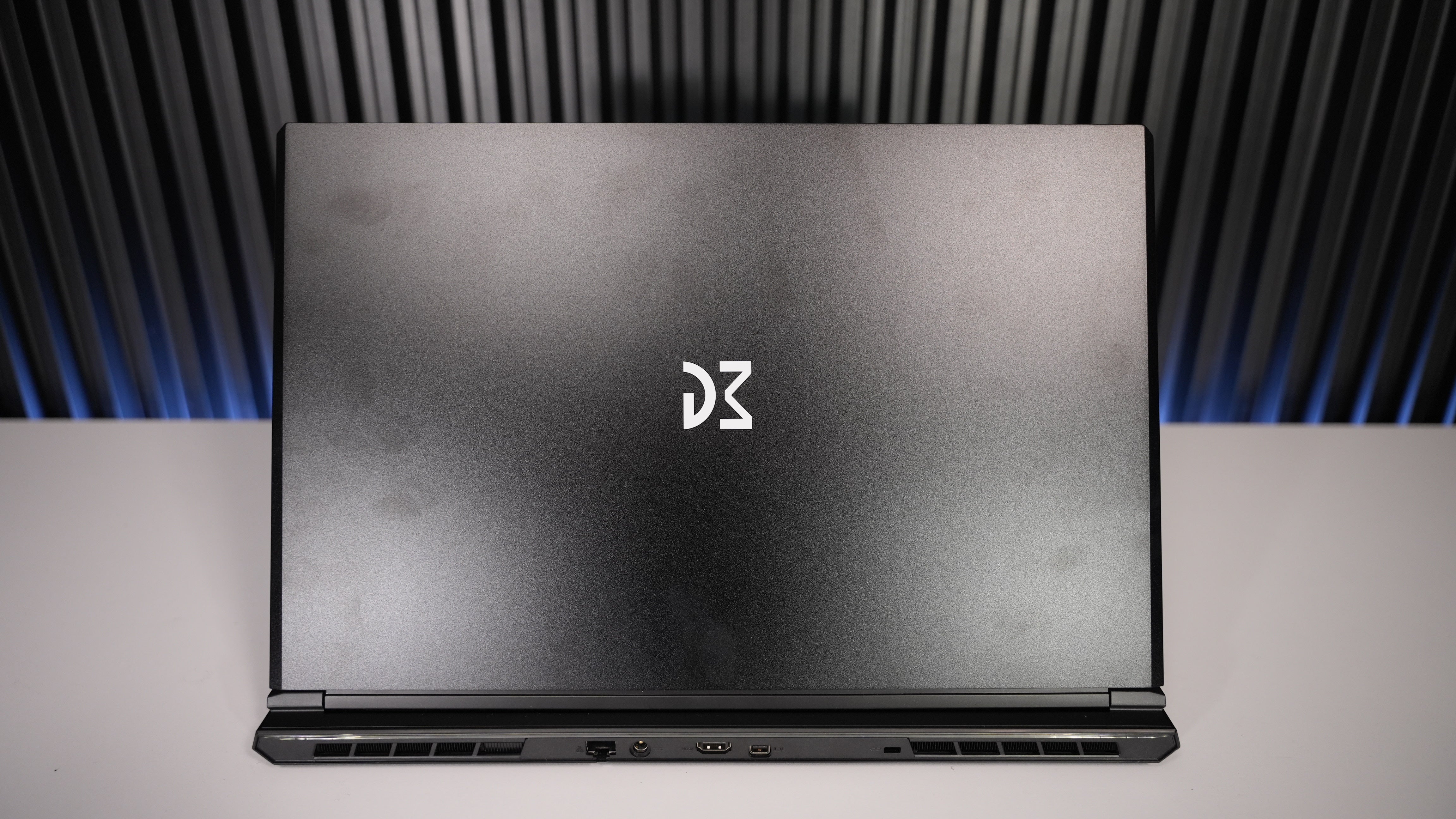 Ryzen AI 7 350 + RTX 5060 Gaming Laptop