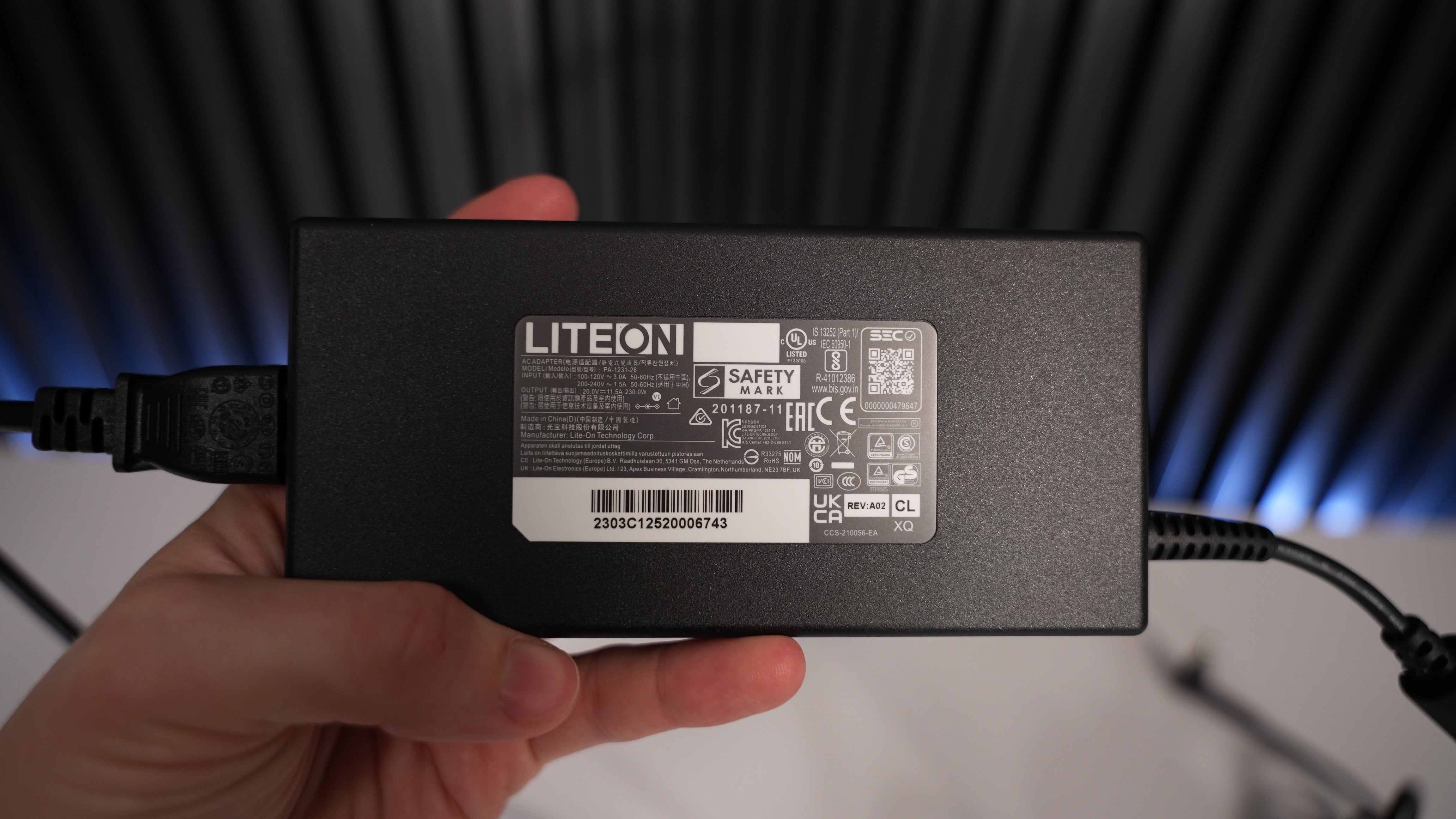 Ryzen AI 7 350 + RTX 5060 Gaming Laptop
