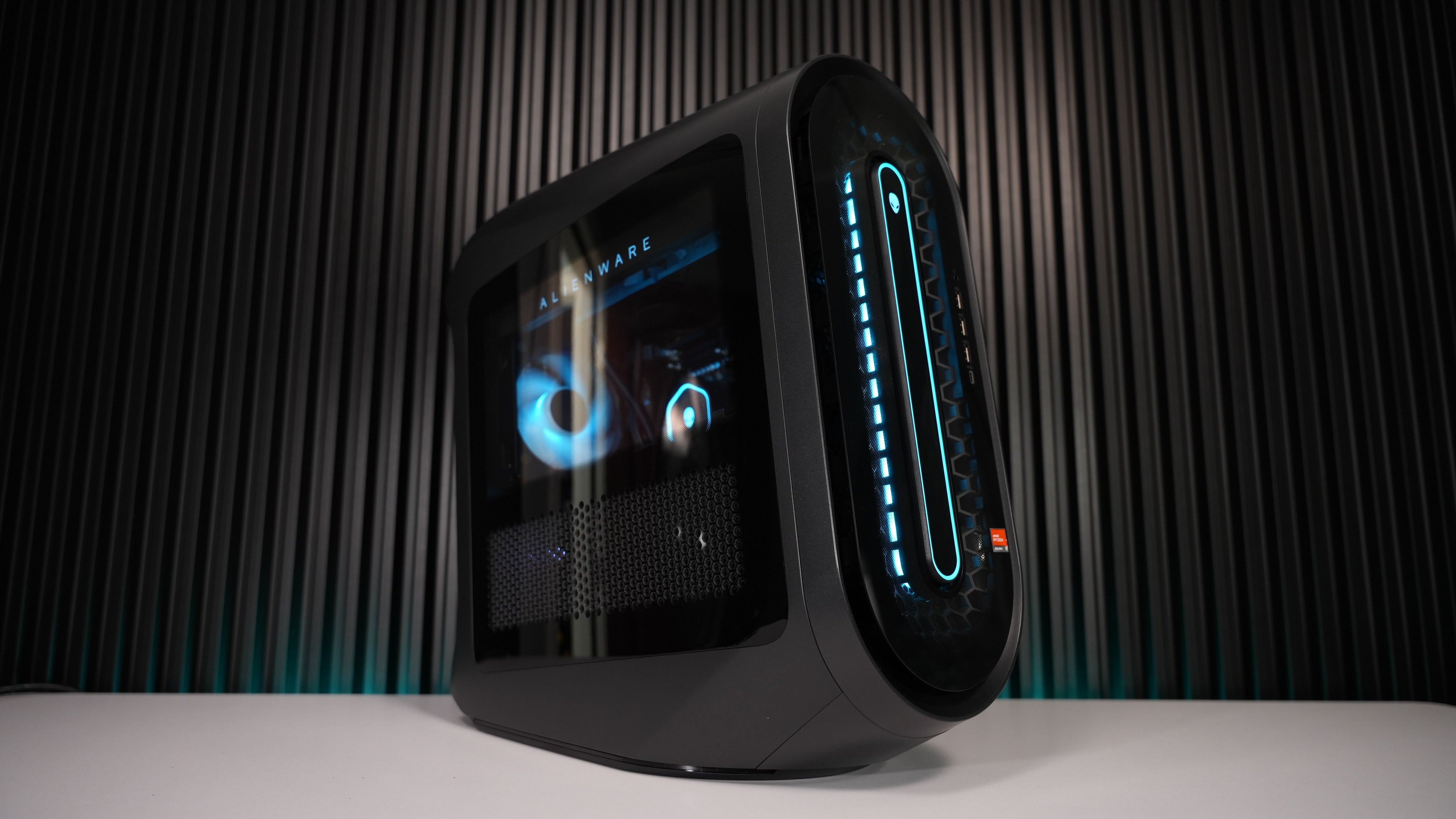 Ryzen 9 7950X + RTX 4090 Gaming/Streaming PC