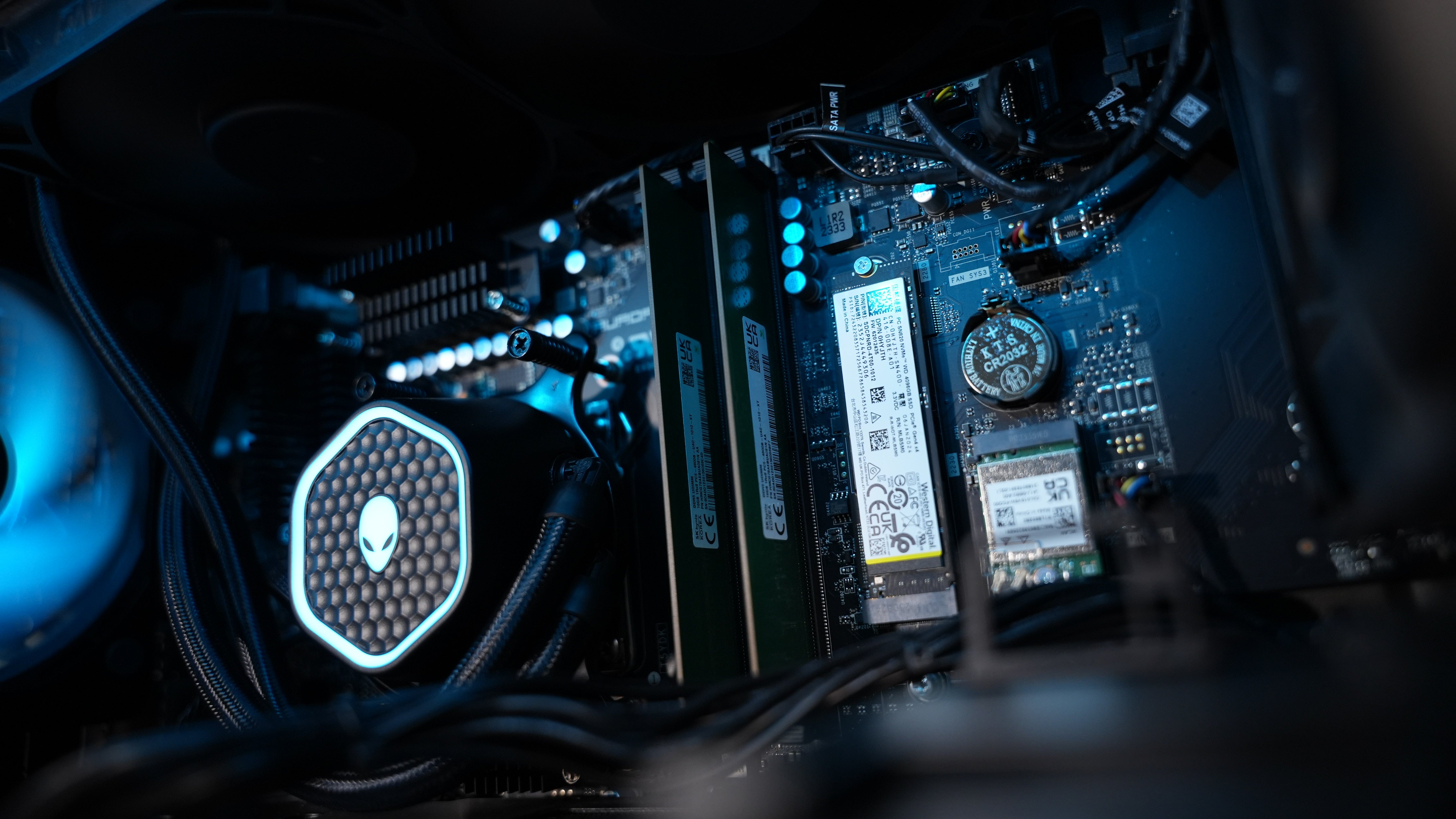Ryzen 9 7950X + RTX 4090 Gaming/Streaming PC