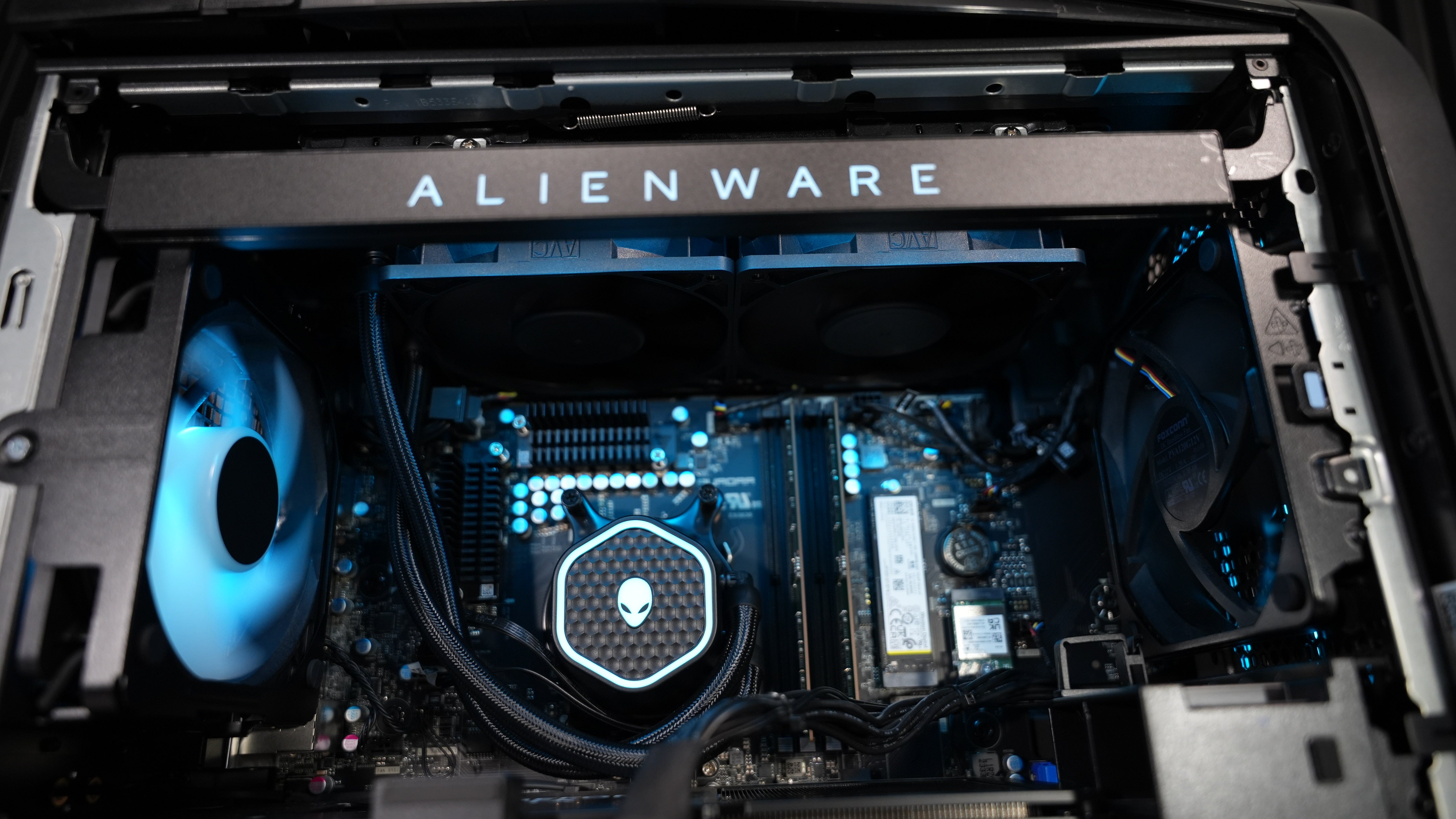 Ryzen 9 7950X + RTX 4090 Gaming/Streaming PC