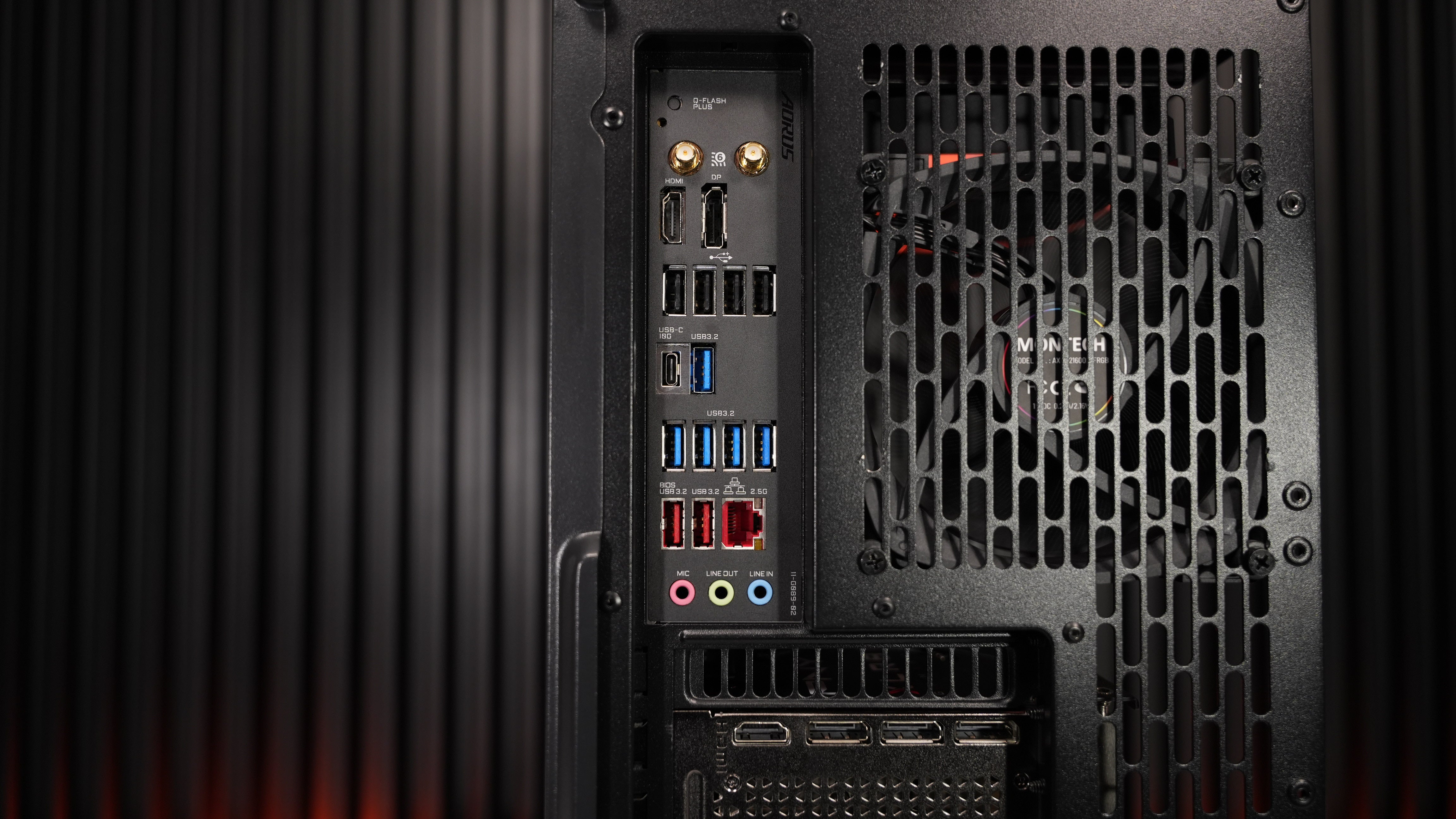 Ryzen 7 7800X3D + RTX 4070 Ti Gaming/Streaming PC