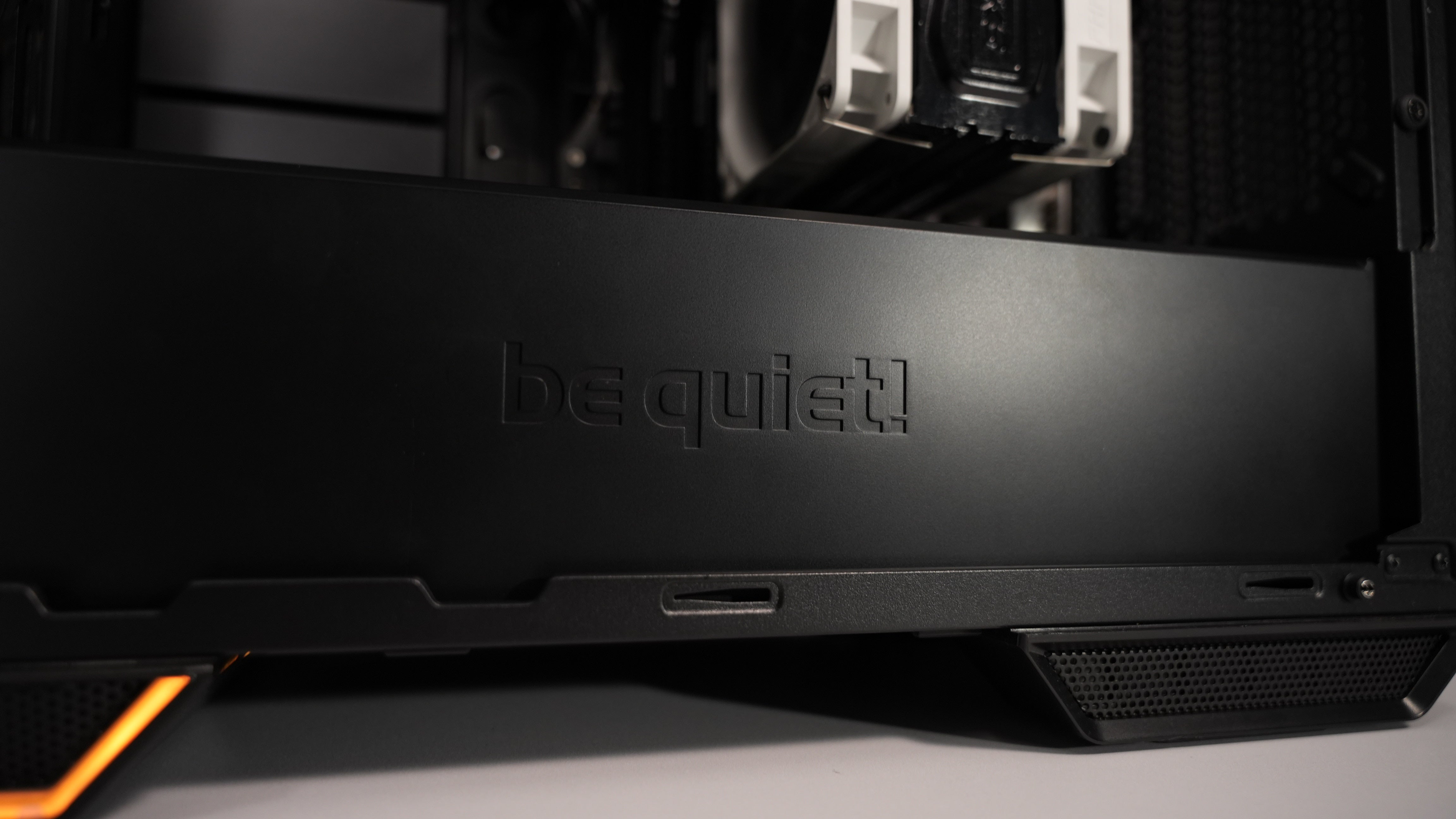 Intel i7 7700K + GTX 1070 Gaming PC