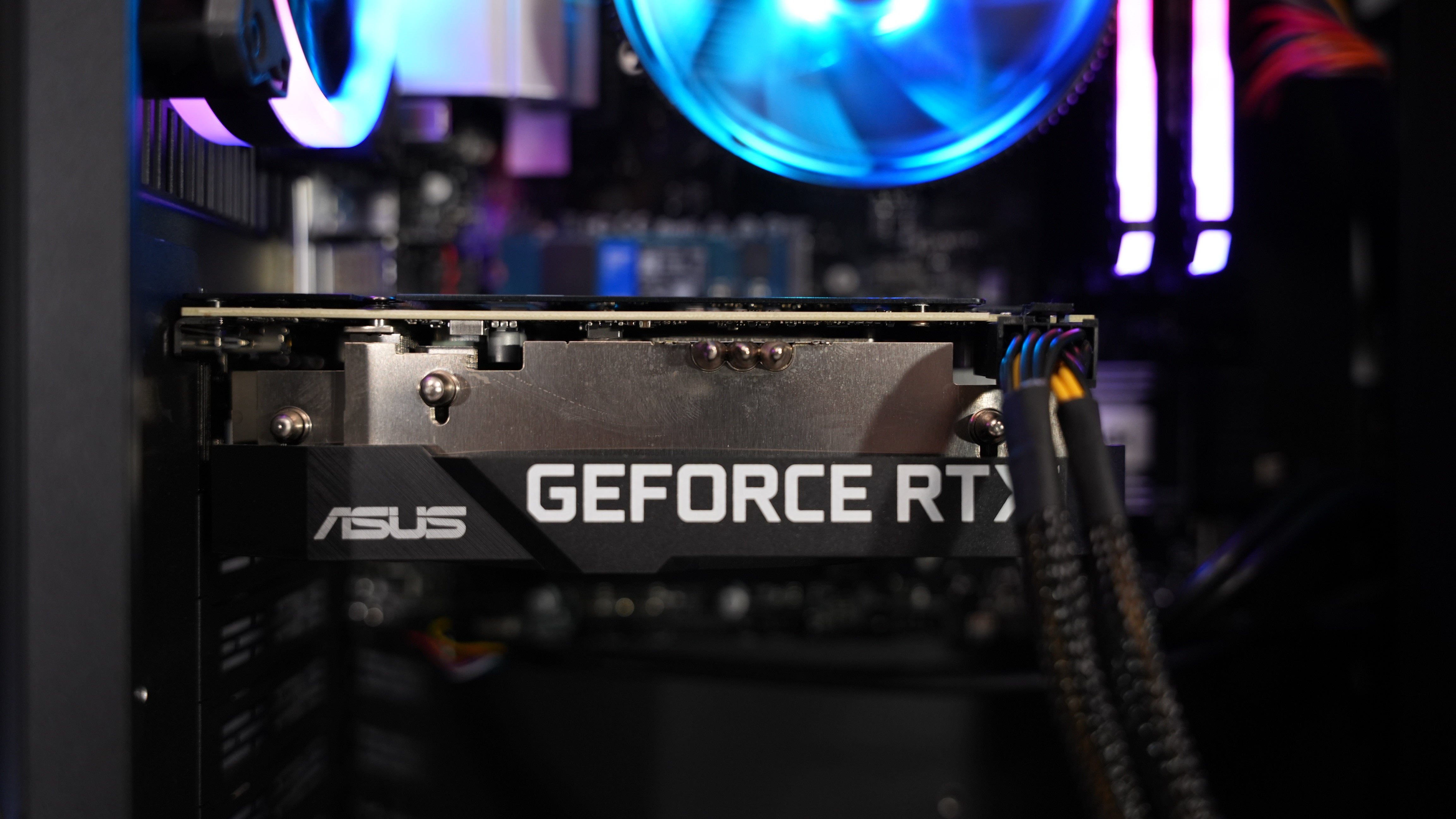 Ryzen 5 5600X + RTX 3060 12GB Gaming PC