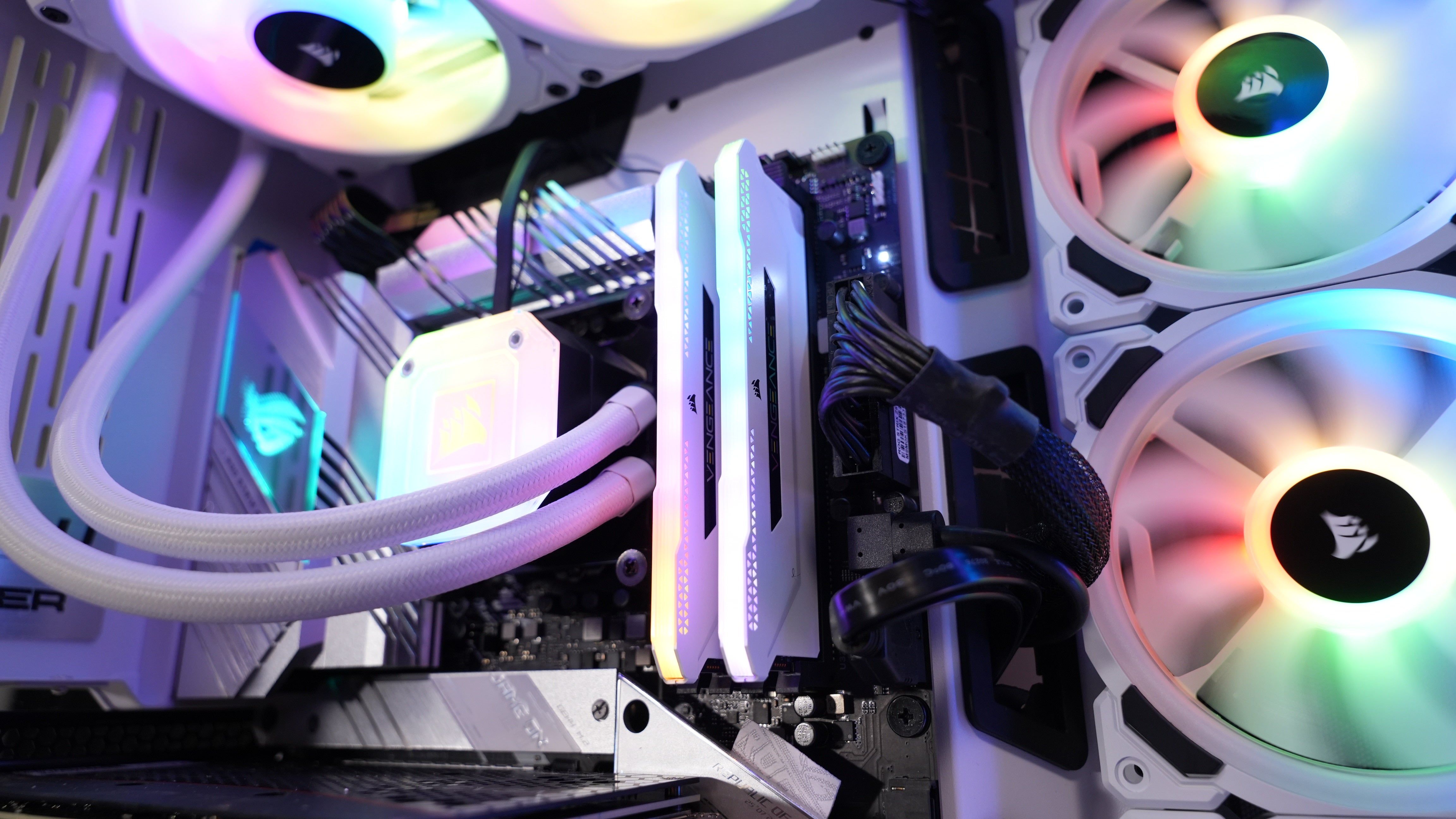 Intel i9 10900KF + RTX 3060 12GB Gaming PC