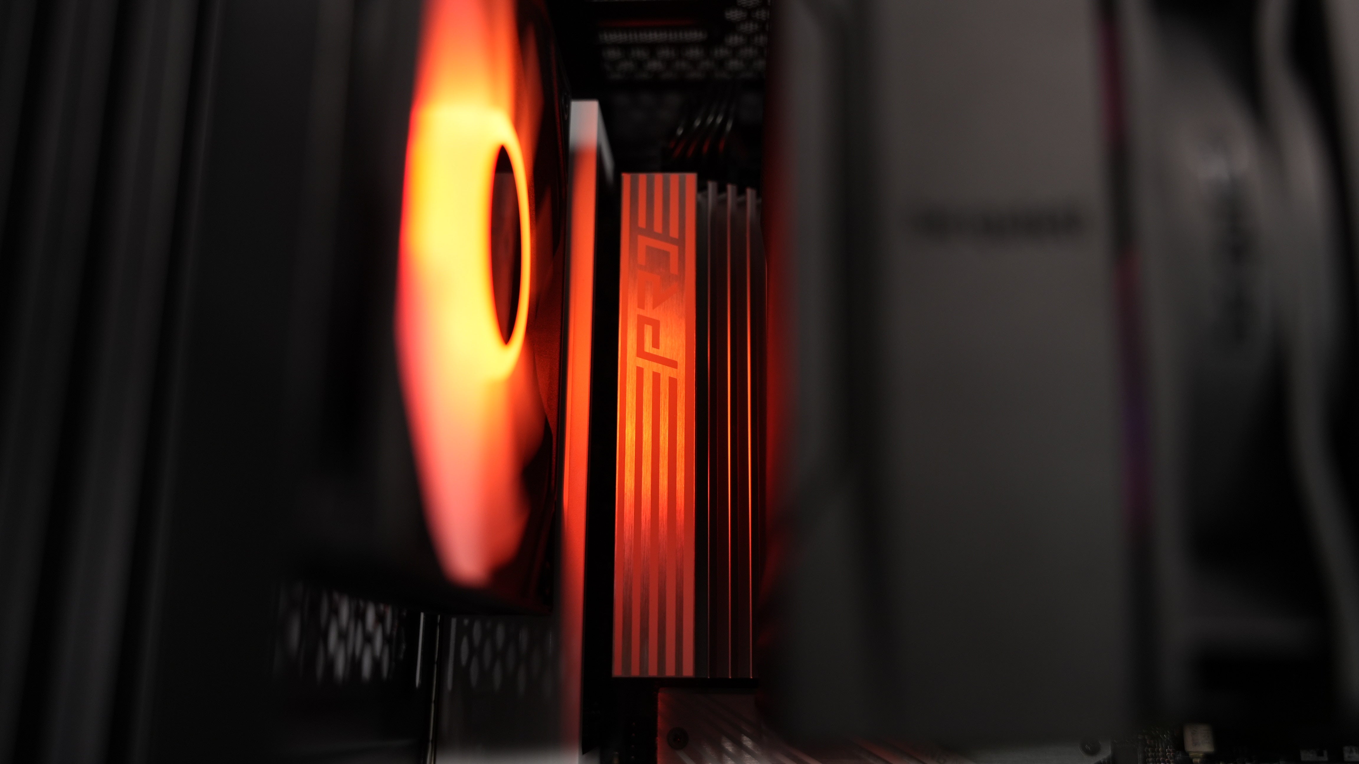 Ryzen 5 9600X + RTX 5060 Gaming/Streaming PC