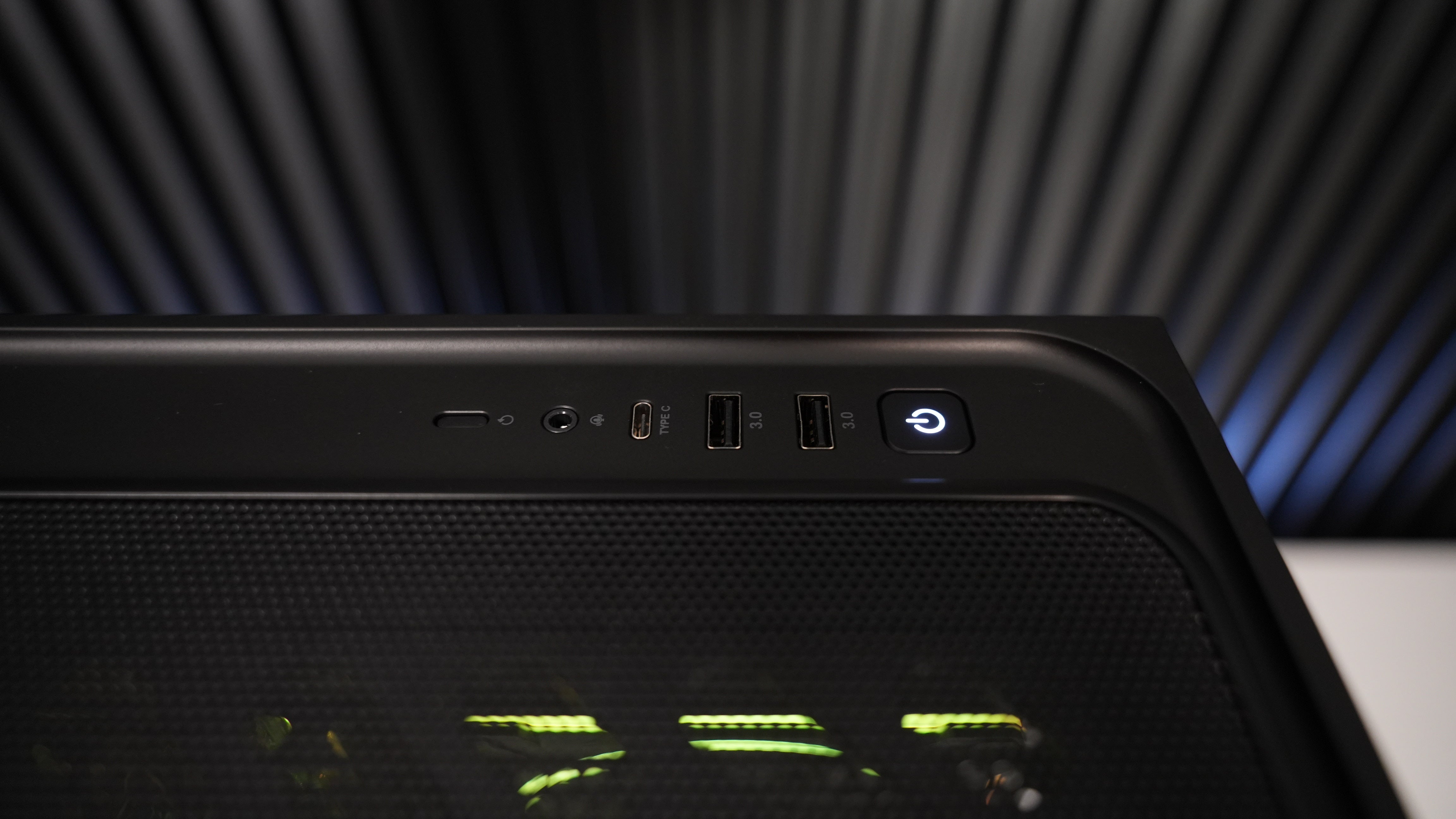 Ryzen 5 7600X + RX 9070XT Gaming/Streaming PC