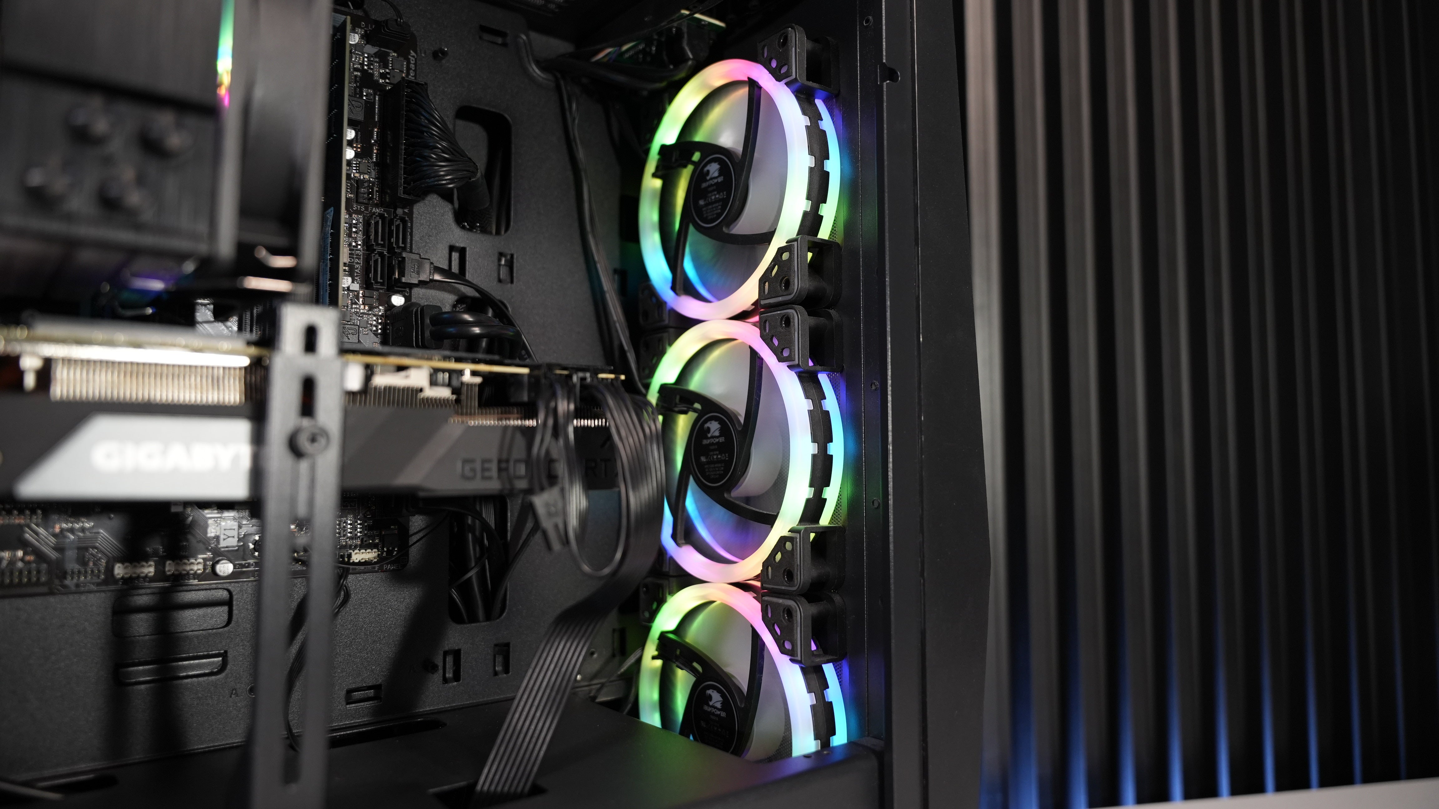 Intel i7 9700F + RTX 2070 Super Gaming PC