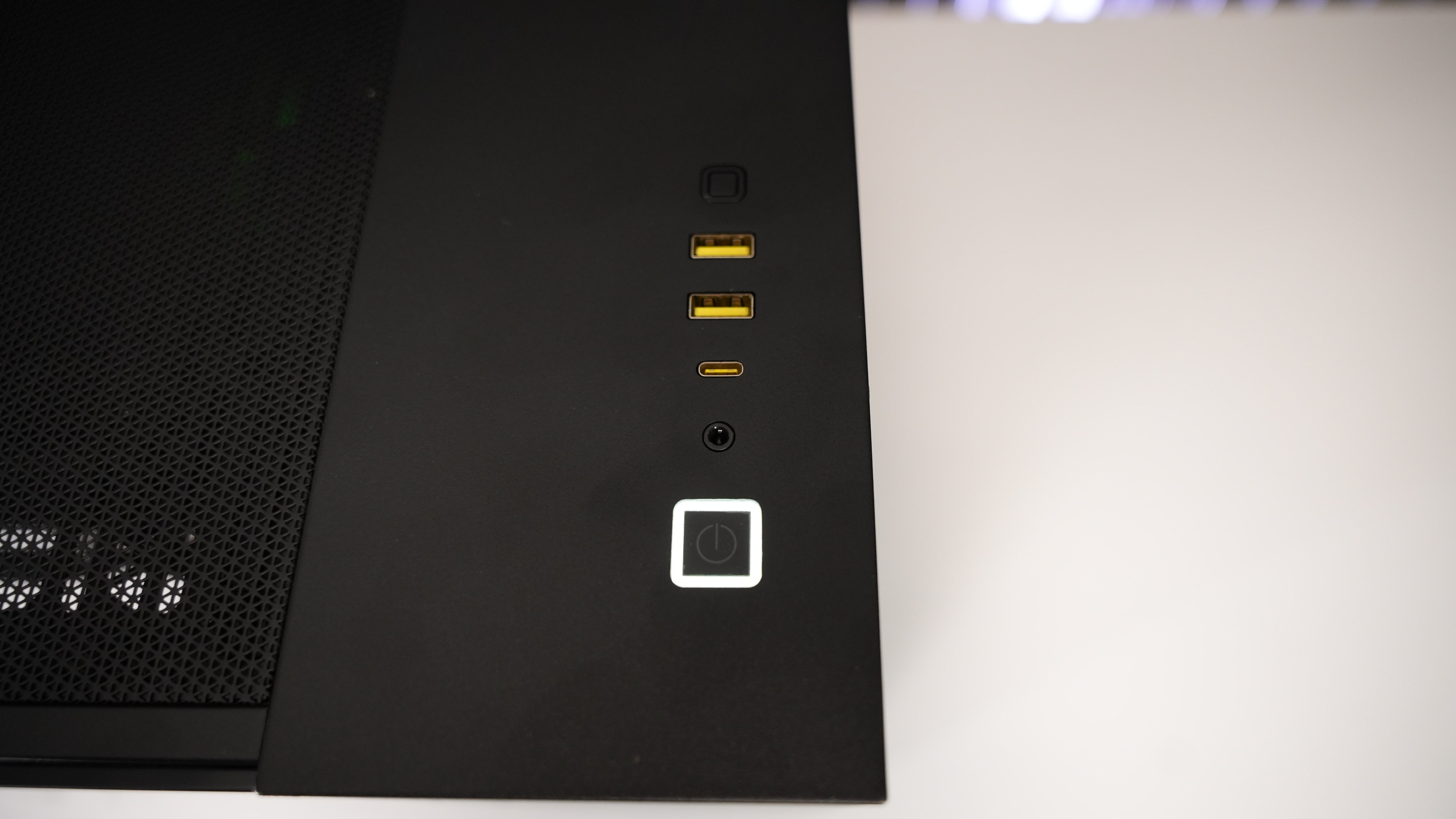 Ryzen 5 9600X + RX 9070XT Gaming/Streaming PC