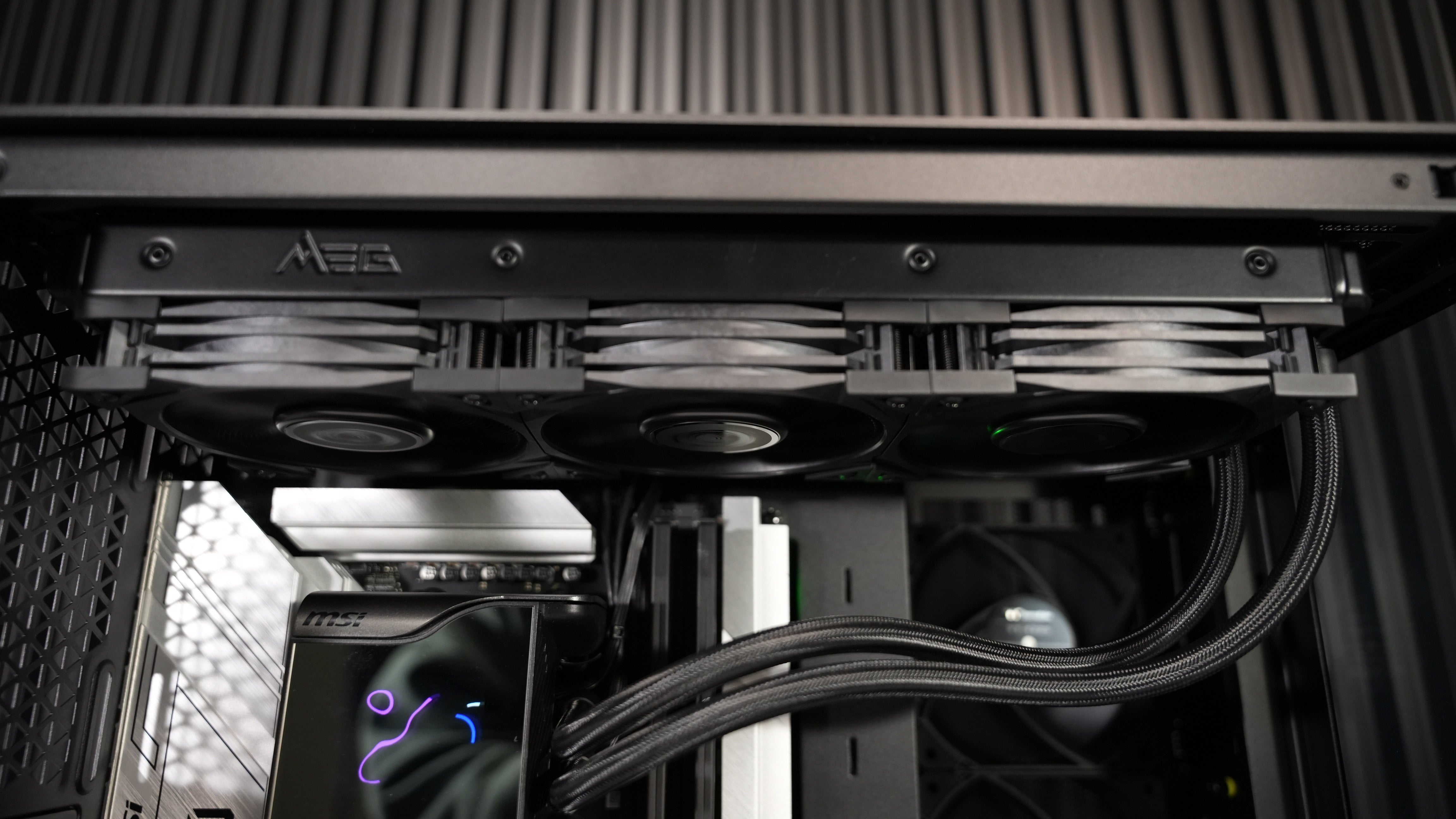 Ryzen 5 9600X + RX 9070XT Gaming/Streaming PC