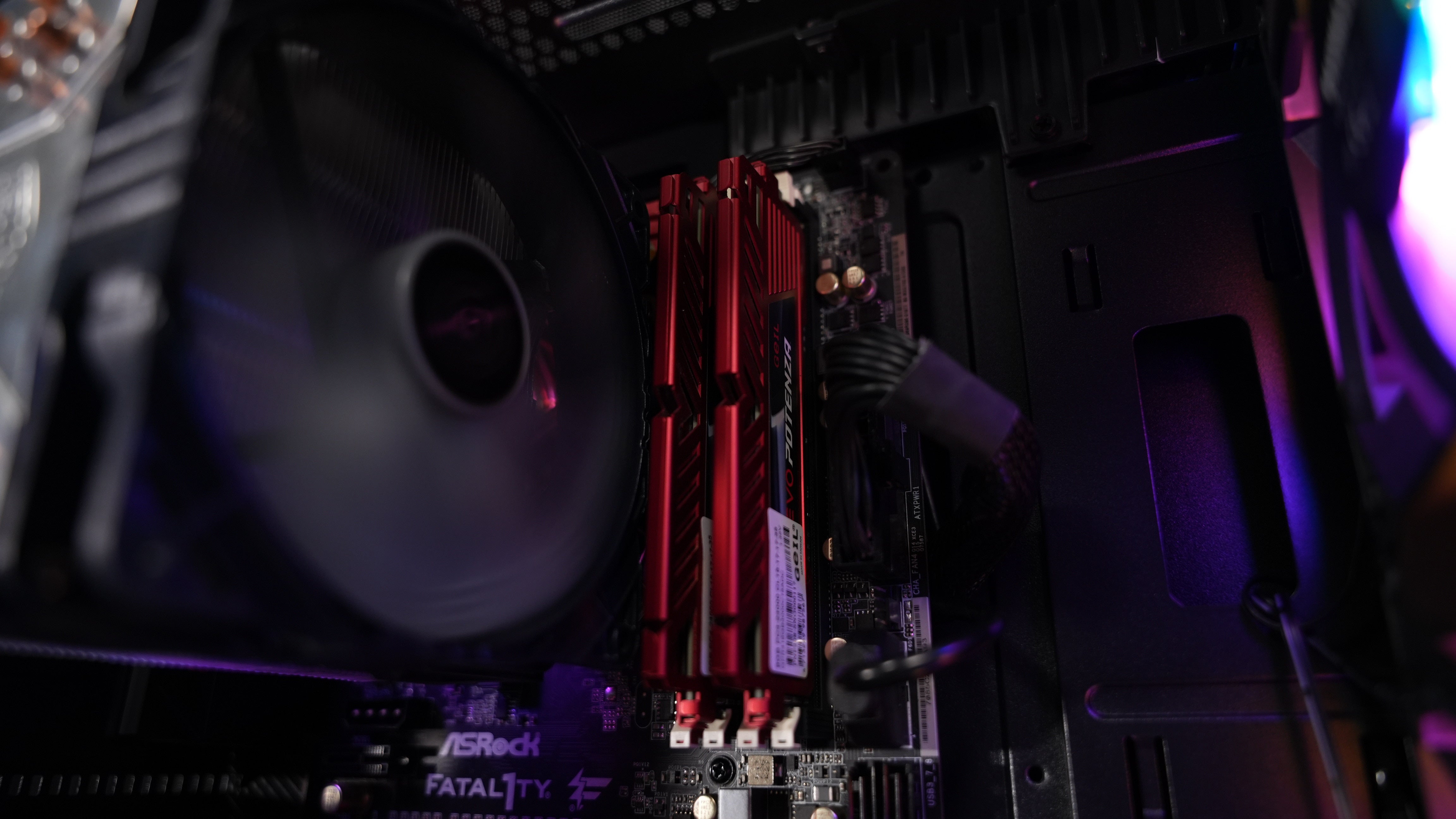 Intel i5 6500 + GTX 950 Budget Gaming PC