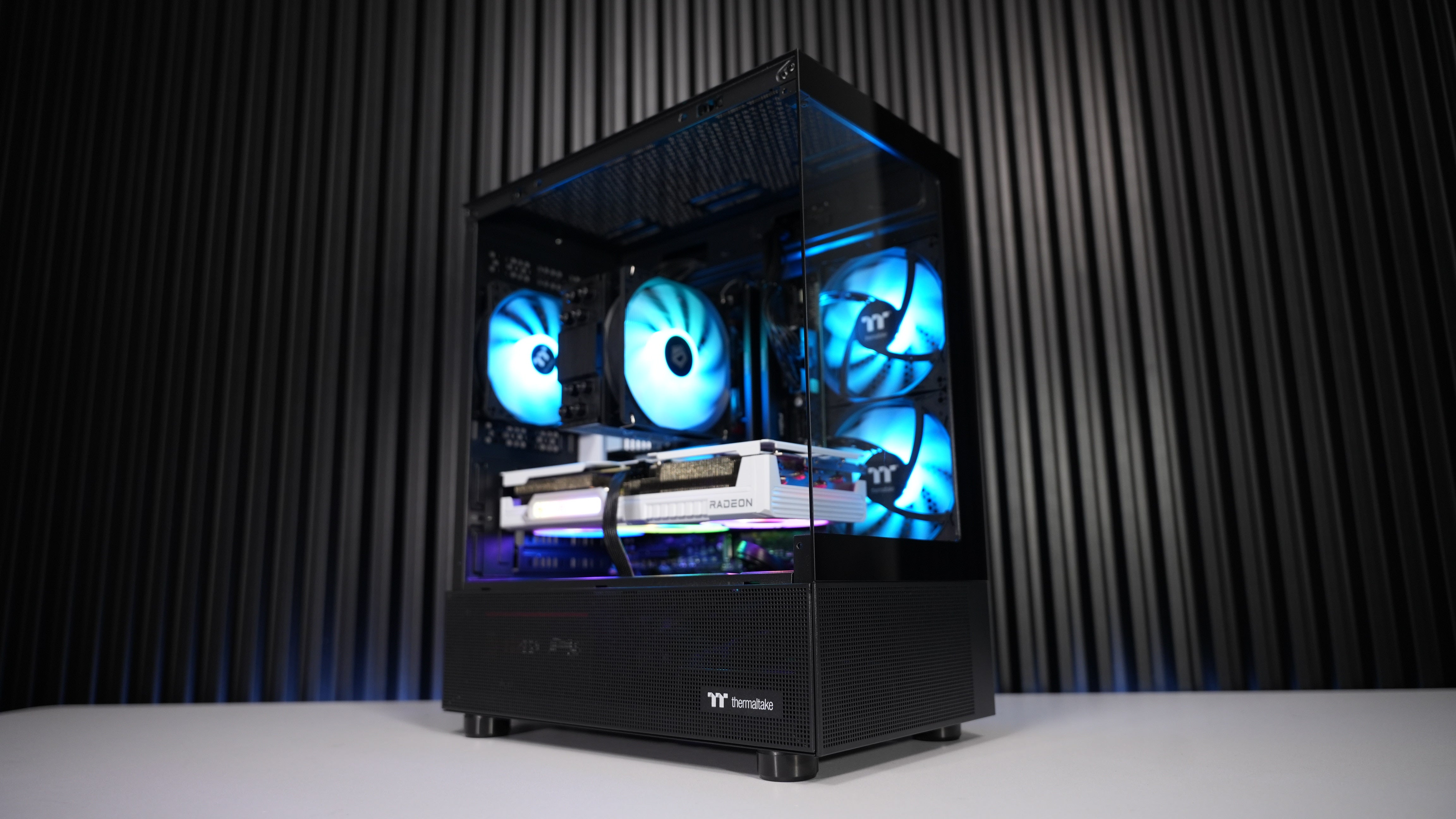 Ryzen 5 9600X + RX 9060XT Gaming PC