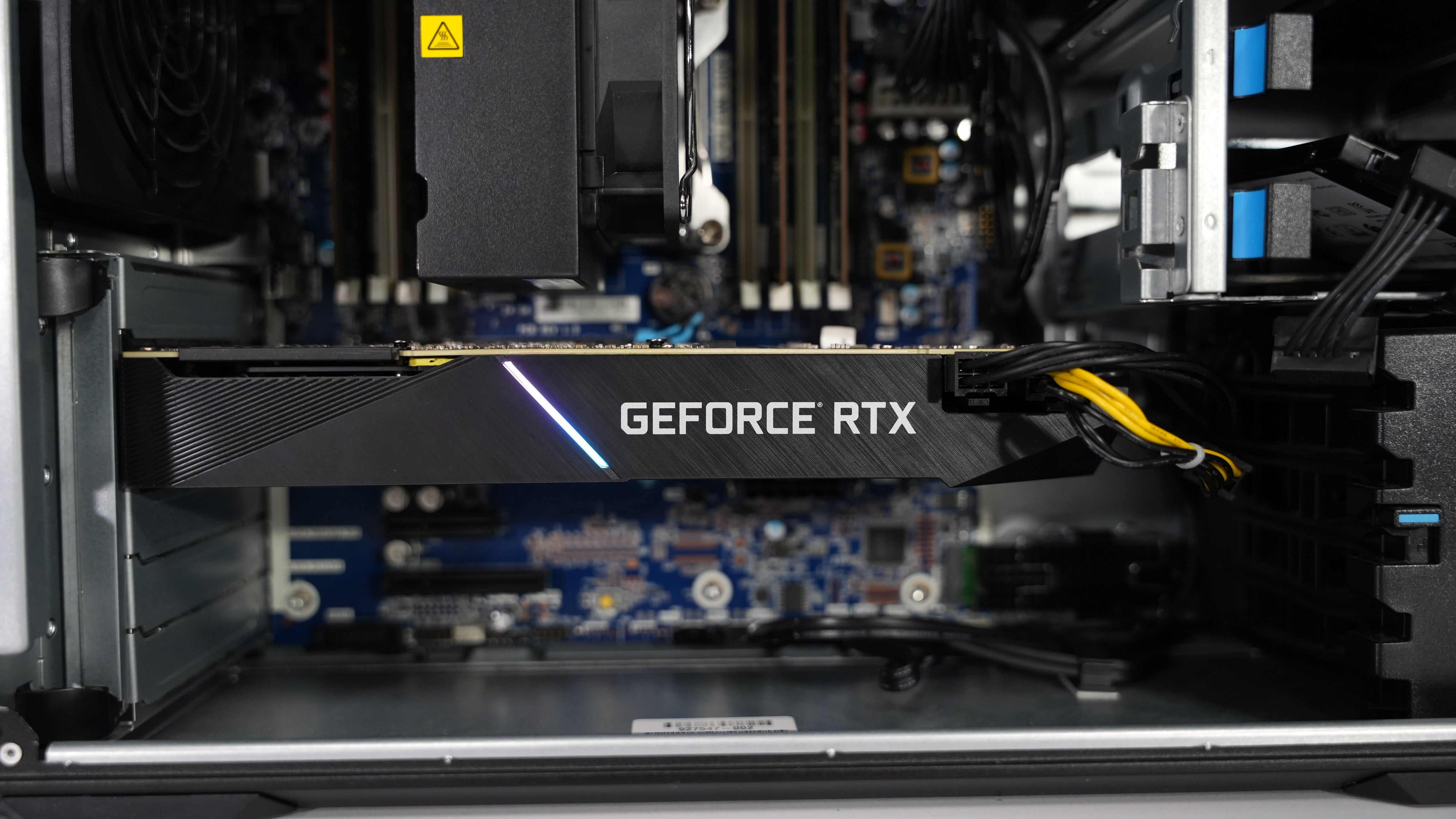 Intel Xeon W-2133 + RTX 2070 Super Gaming PC