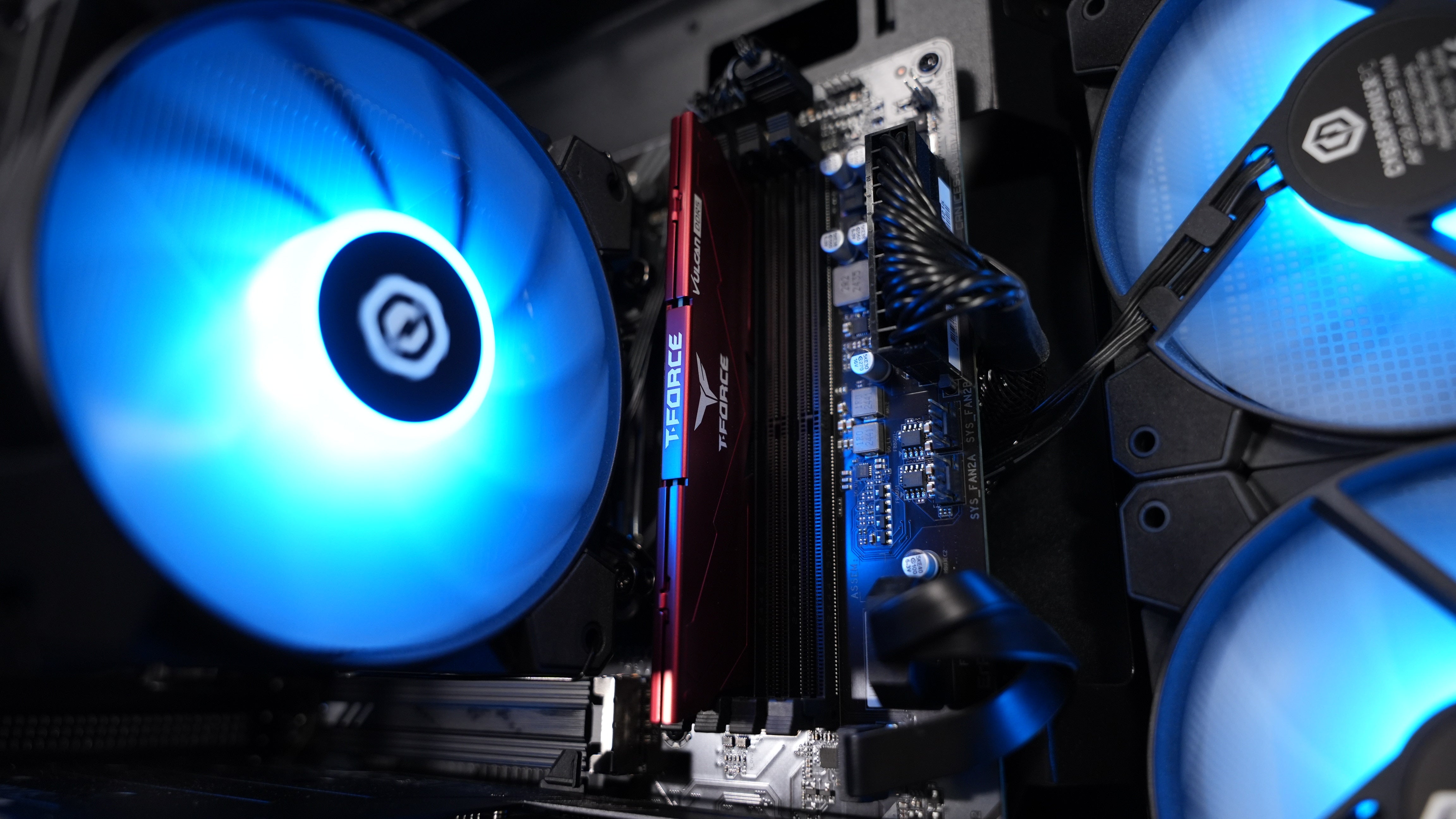 Intel i5 14400F + RTX 5060 Gaming PC