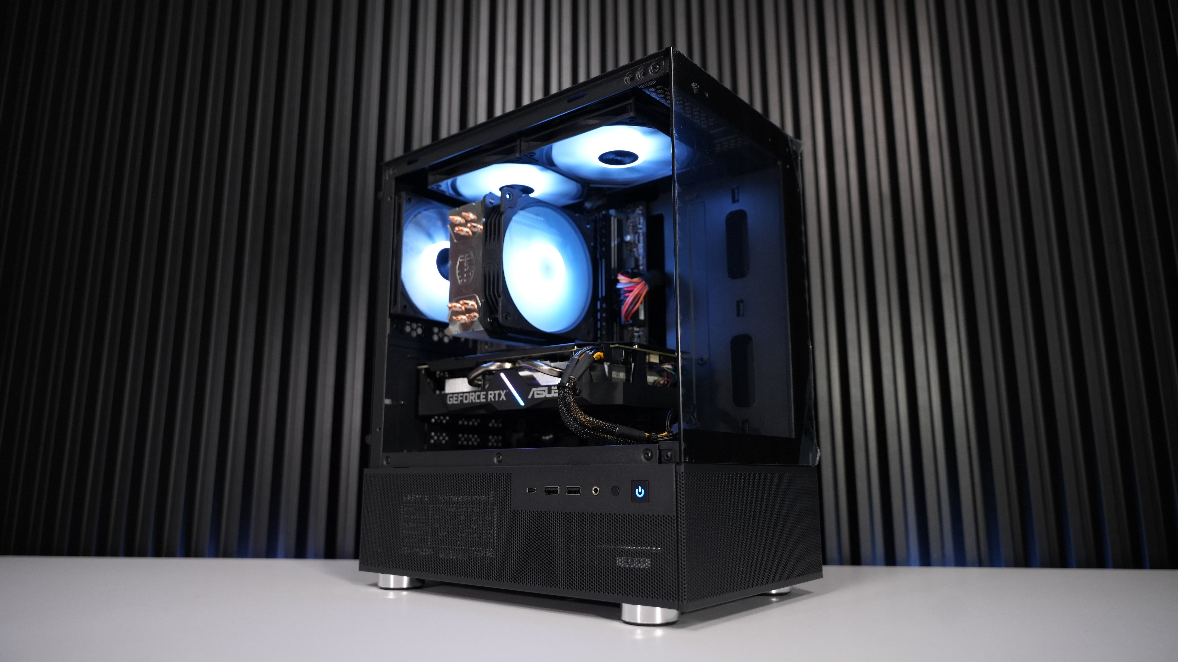 Intel i7 9700F + RTX 2060 Gaming PC