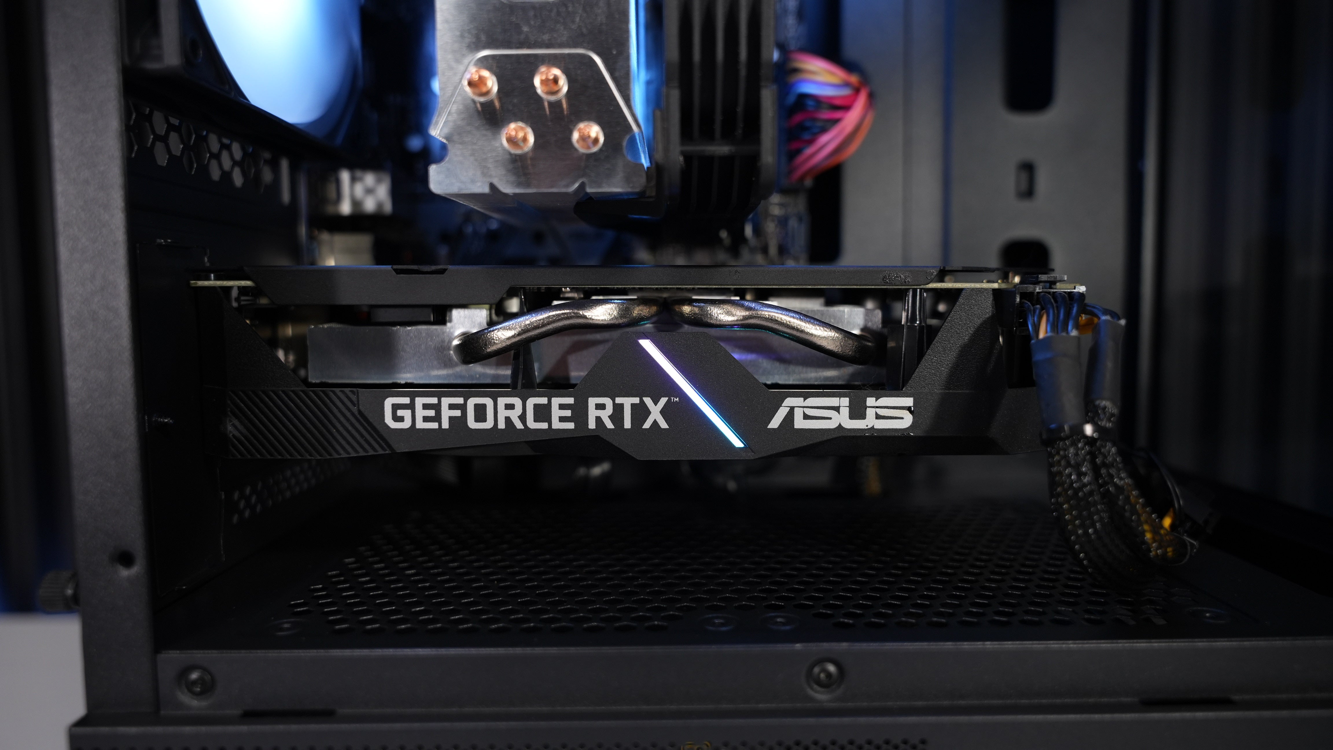 Intel i7 9700F + RTX 2060 Gaming PC