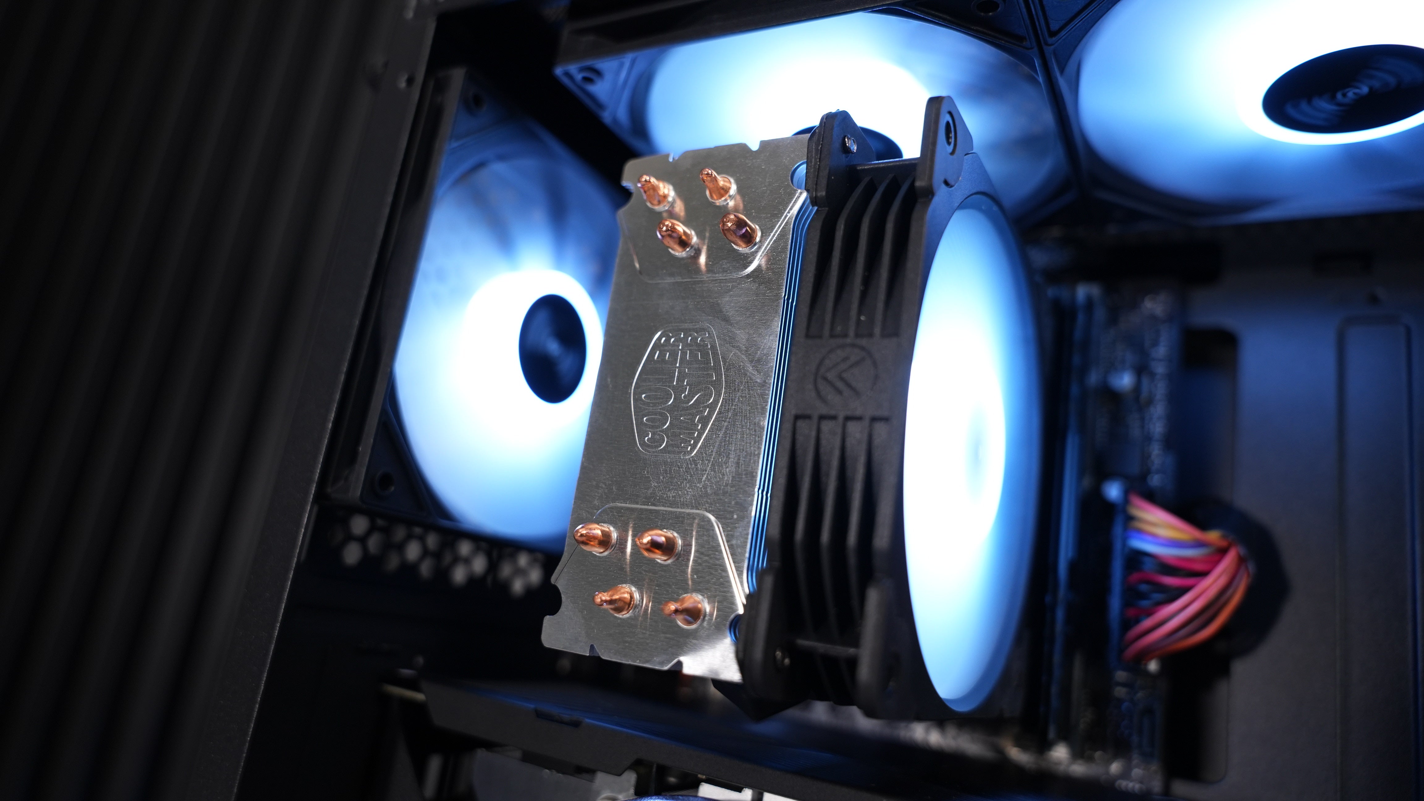 Intel i7 9700F + RTX 2060 Gaming PC