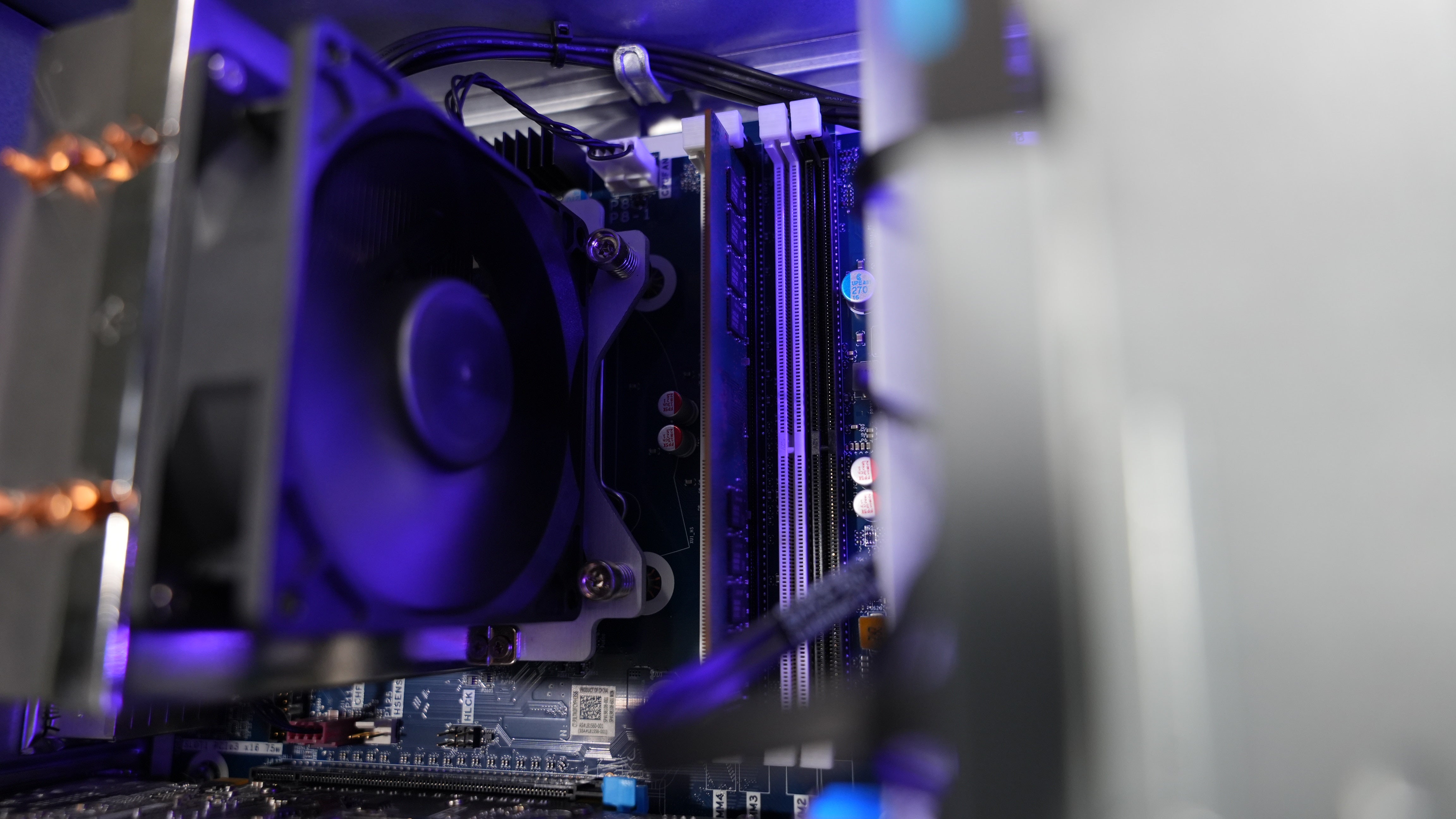 Intel i7 10700K + RX 480 Workstation PC