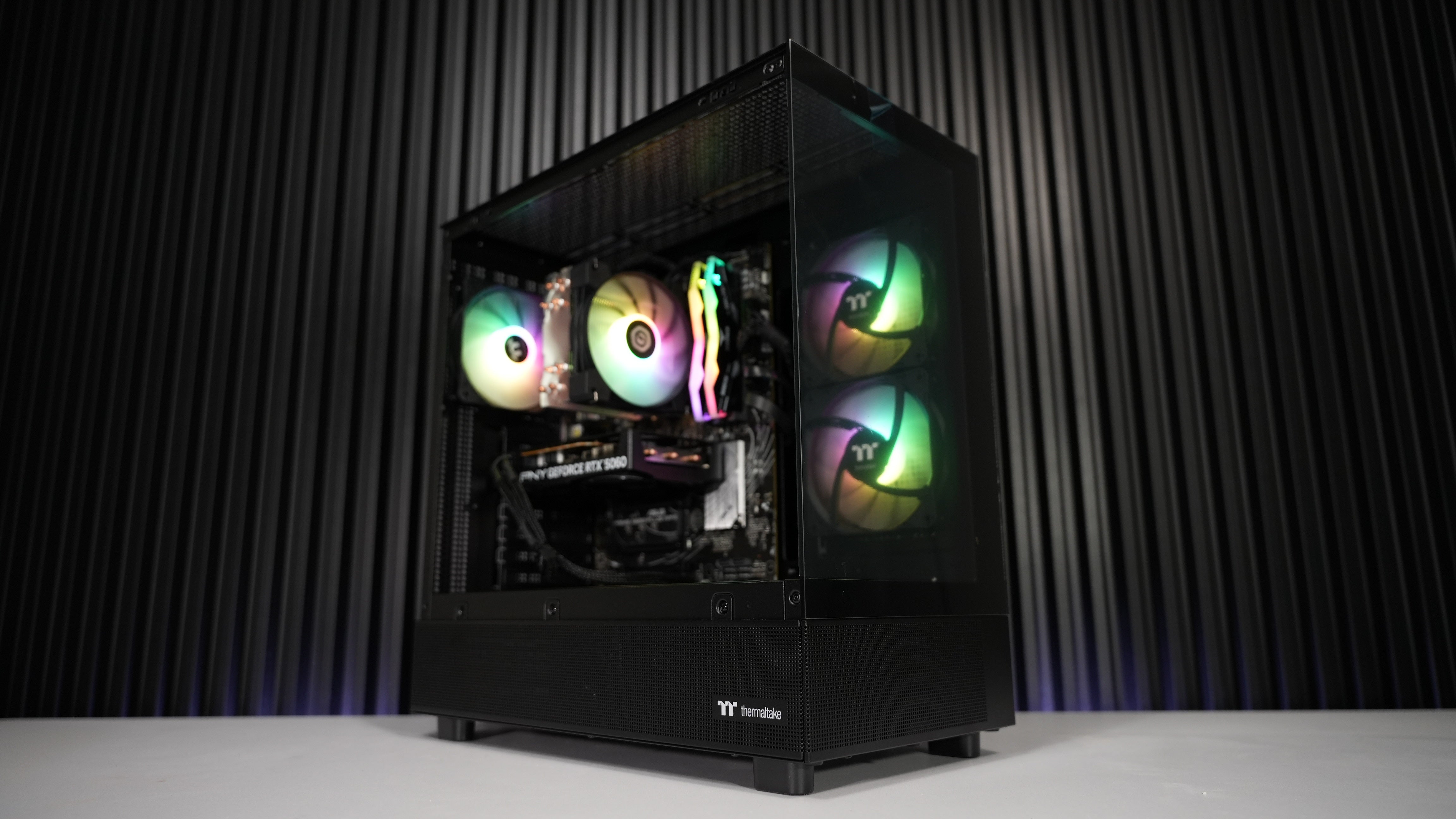 Ryzen 5 8400F + RTX 5060 Gaming PC