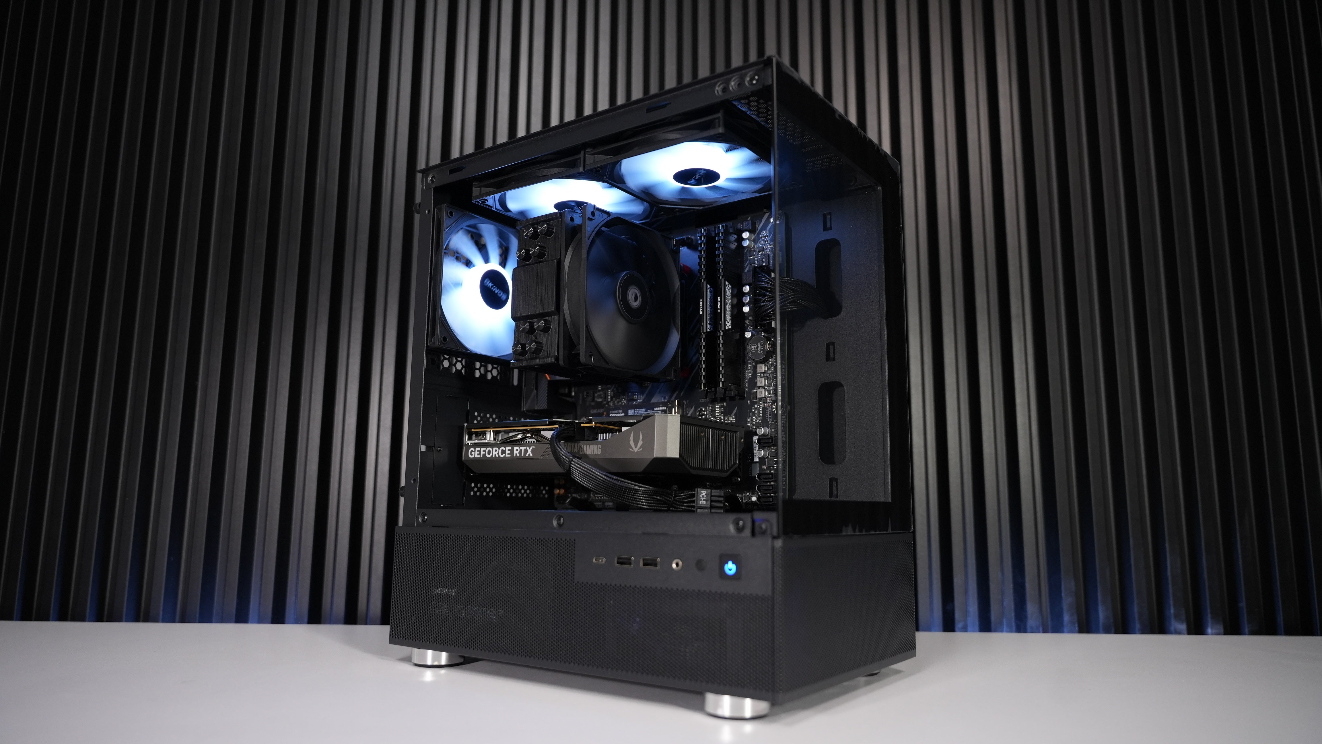 Ryzen 7 5800XT + RTX 5060 Gaming PC