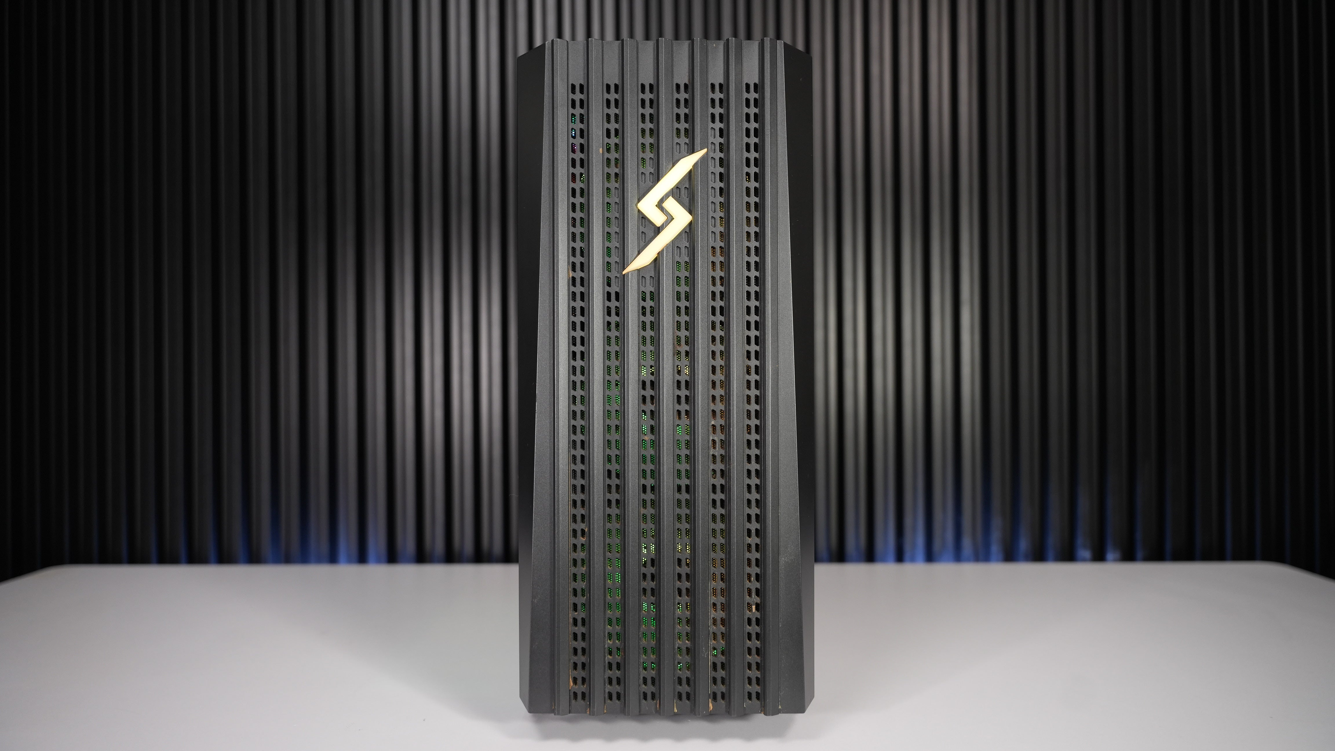 AMD FX 8350 + RX 460 Budget PC