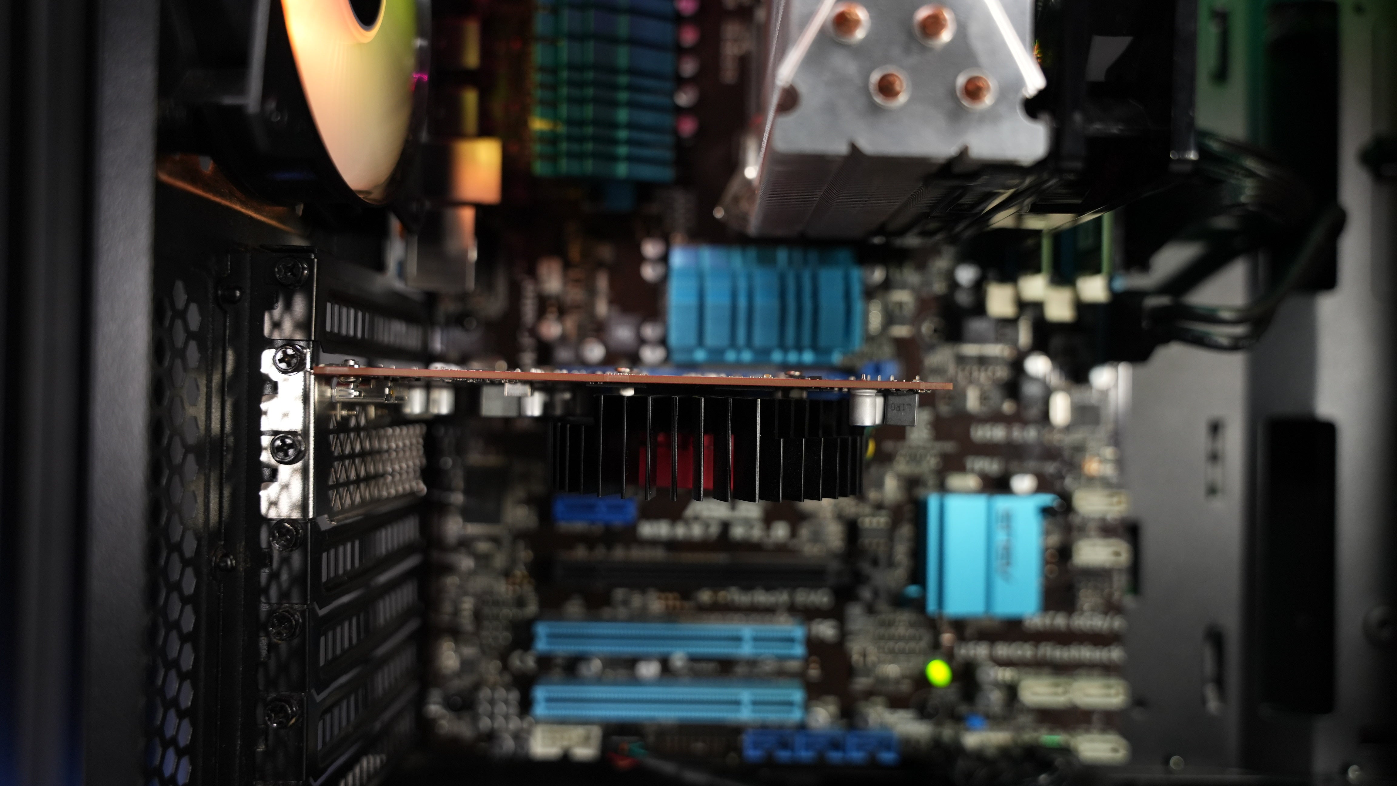 AMD FX 8350 + RX 460 Budget PC