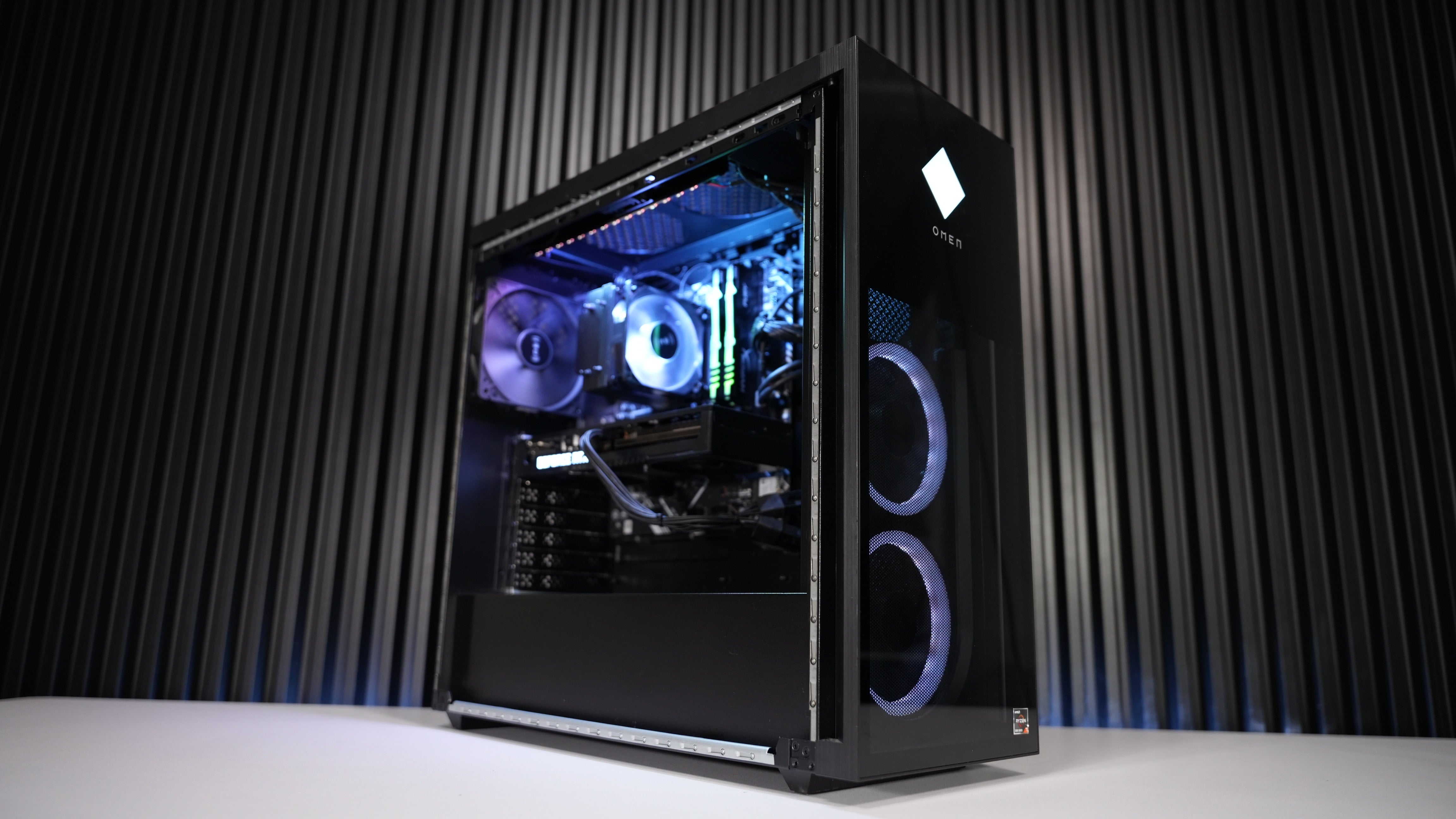 Ryzen 7 5700G + RTX 3070 Gaming PC