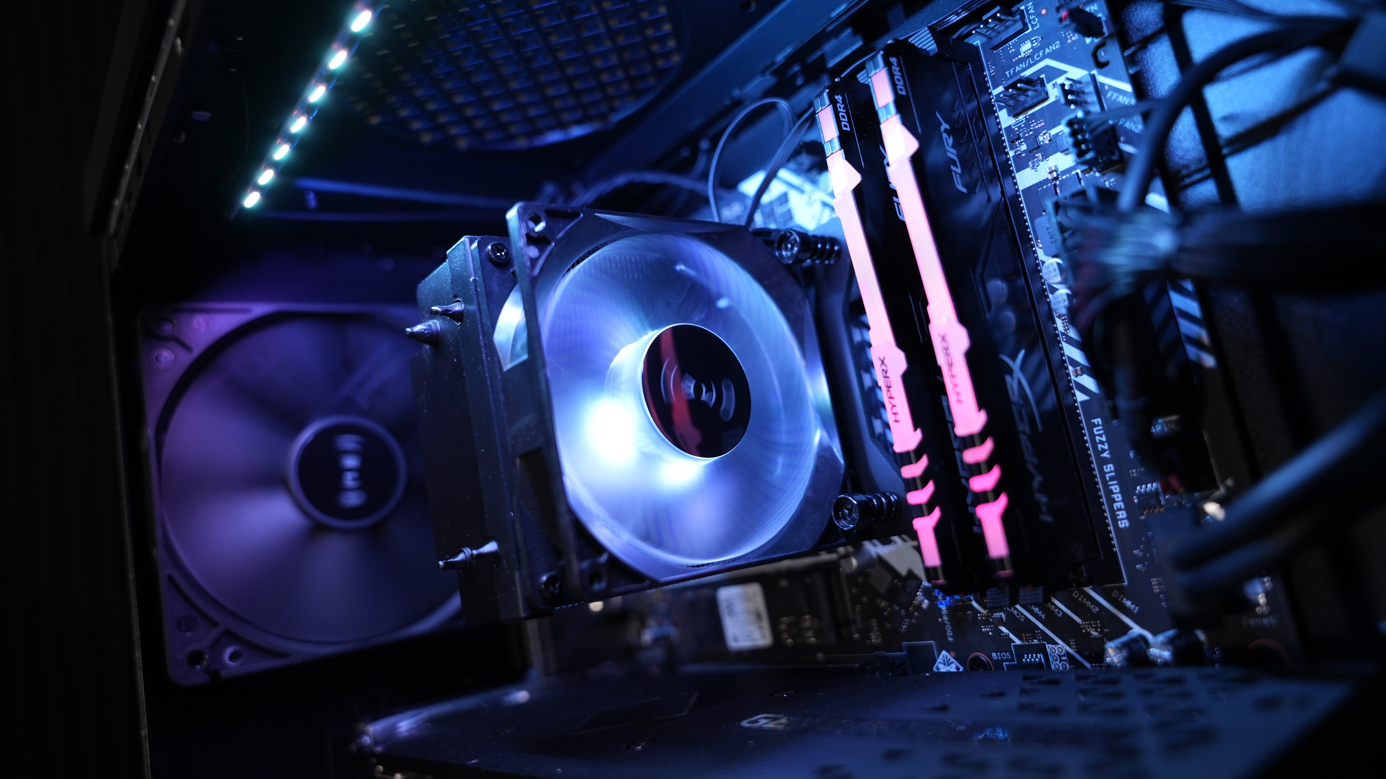 Ryzen 7 5700G + RTX 3070 Gaming PC