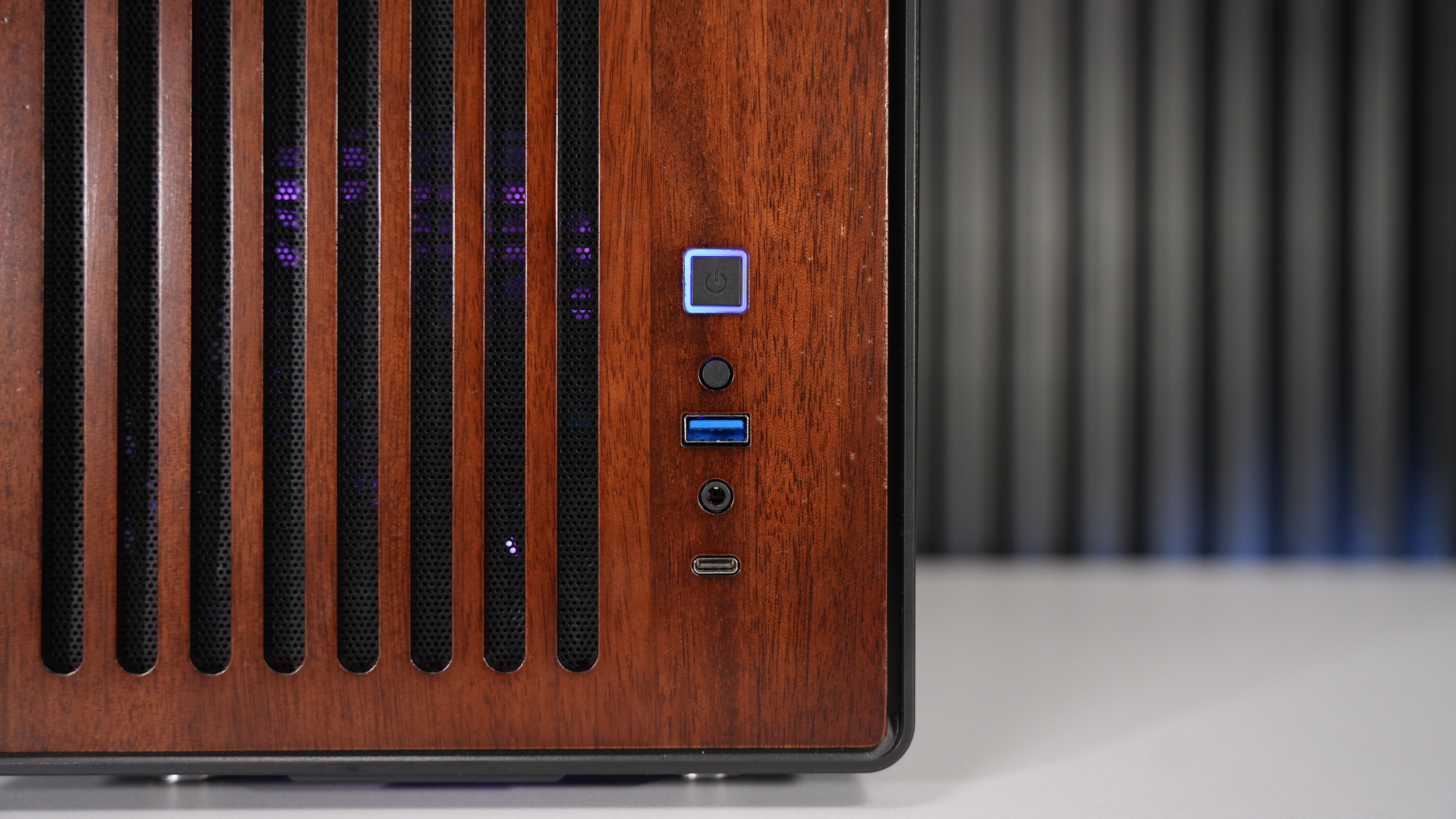 Ryzen 5 9600X + RX 9060XT Gaming PC