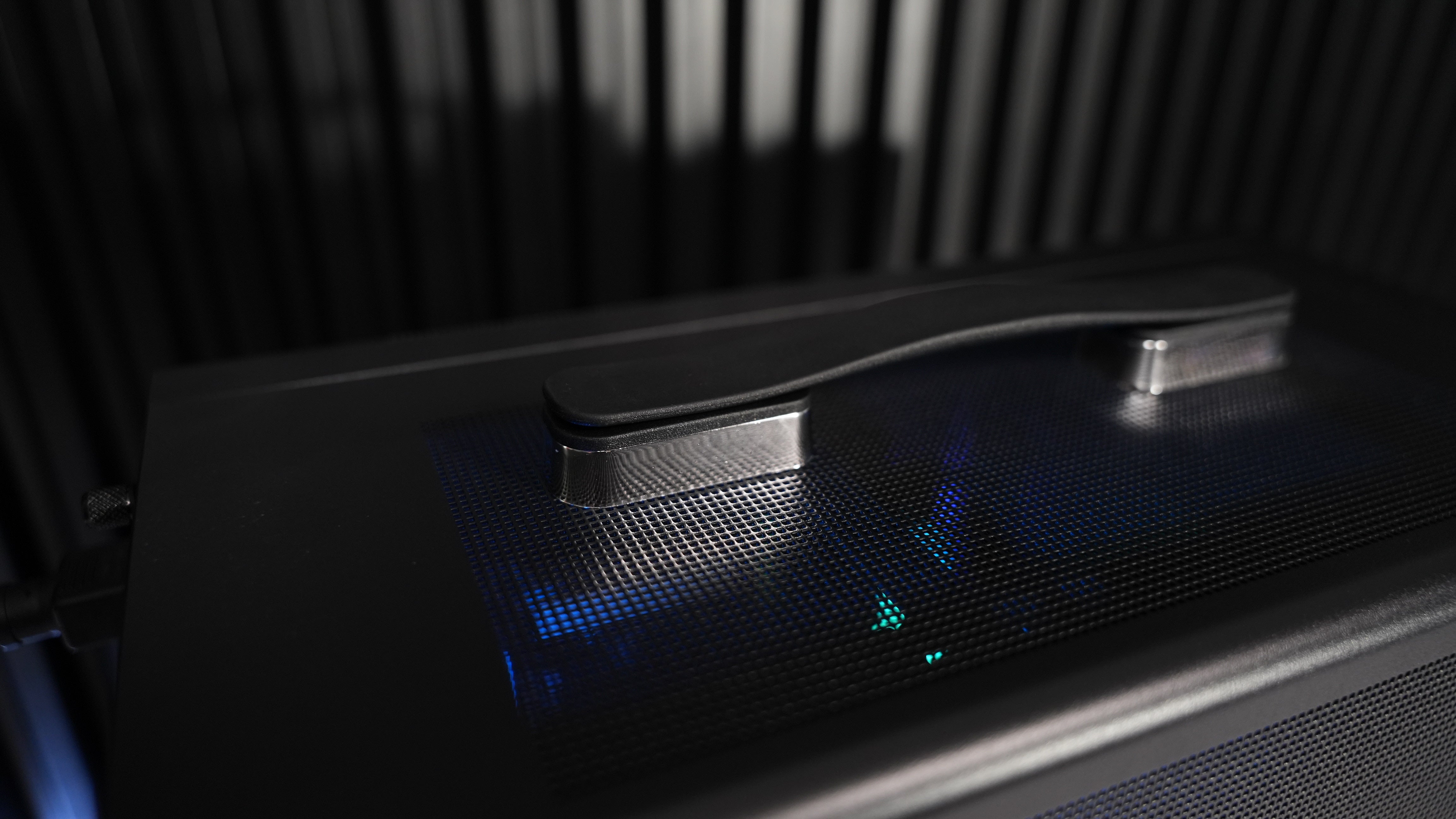 Ryzen 5 9600X + RX 9060XT Gaming PC