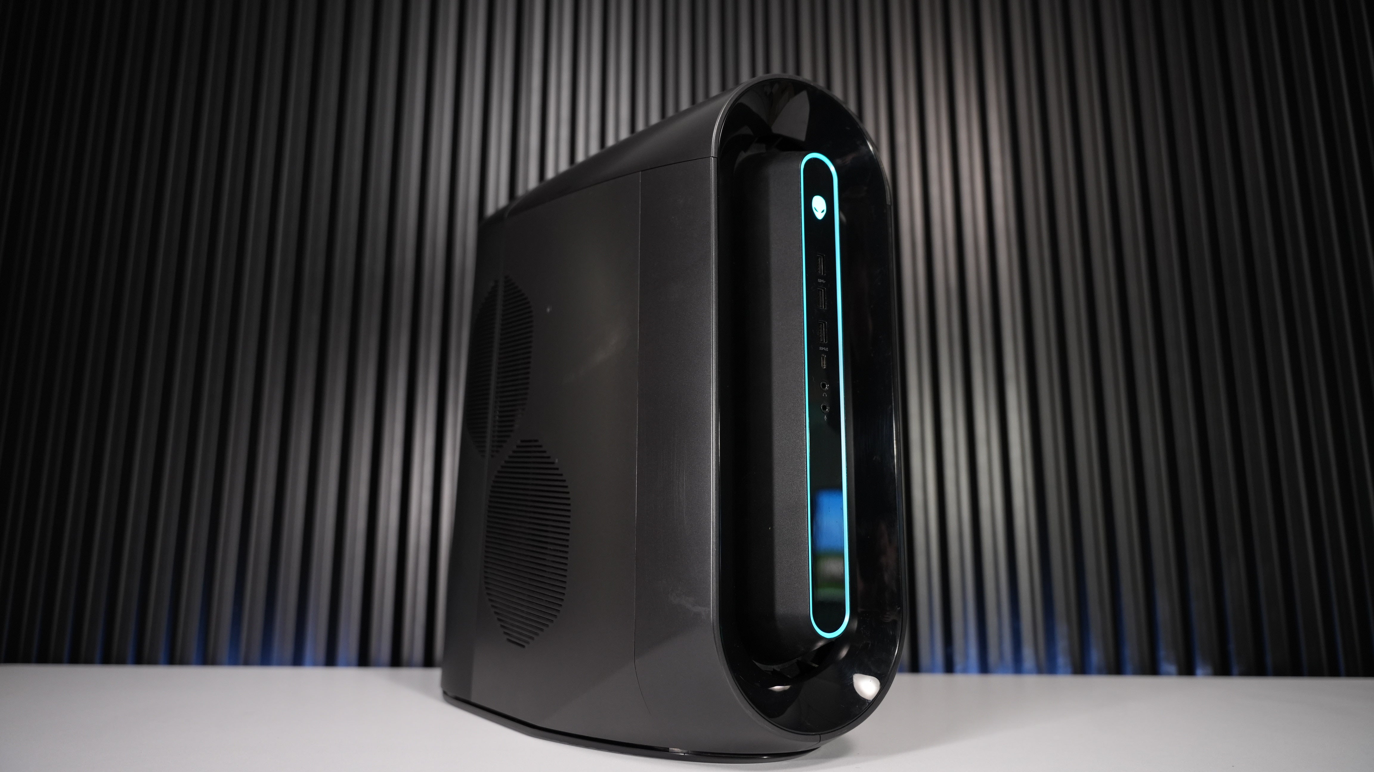 Intel i7 10700 + RTX 2060 Super Gaming PC