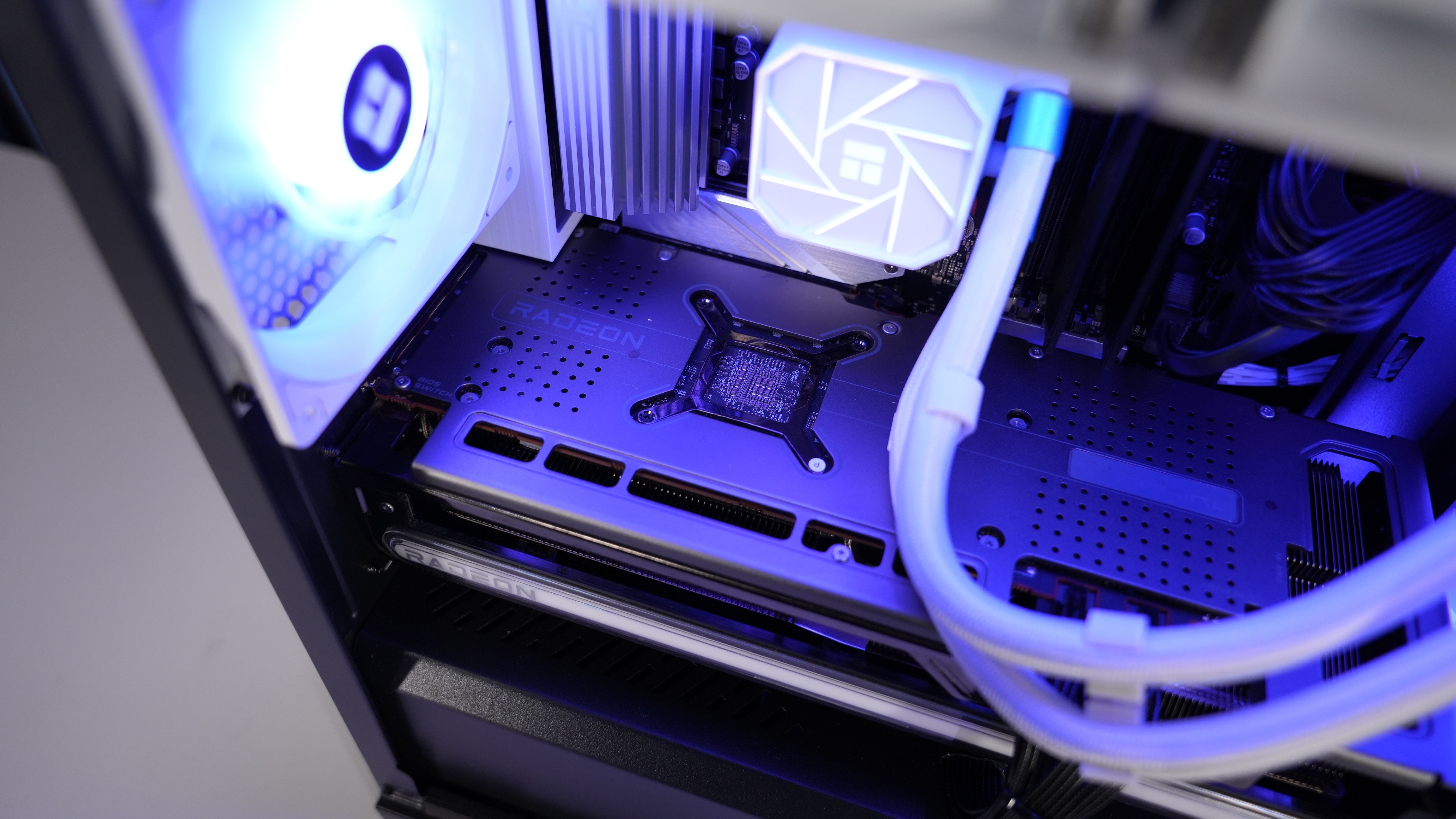 Ryzen 9 7900X + RX 7800XT Gaming/Streaming PC