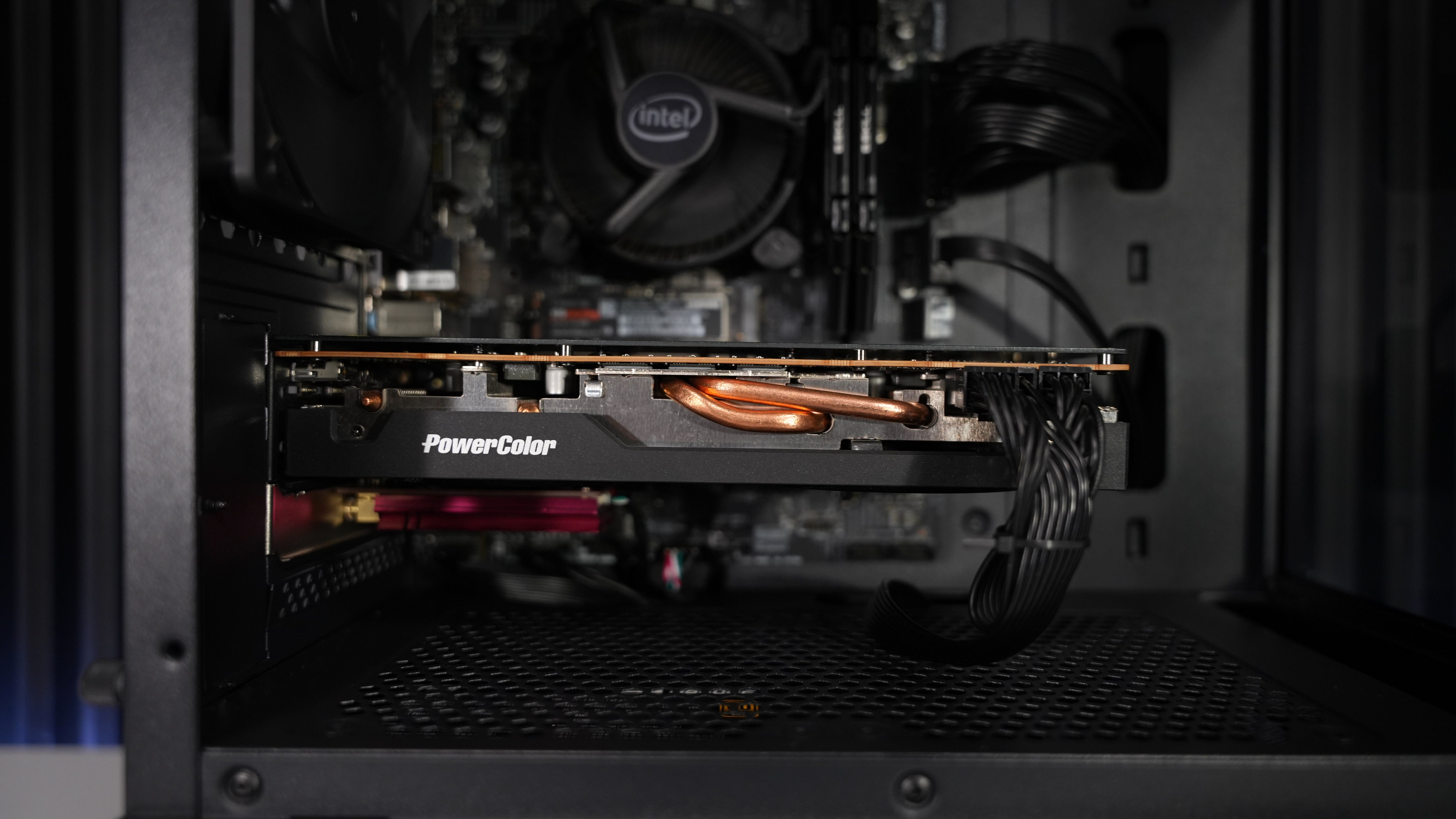 Intel i5 11400 + RX 6700XT Gaming PC