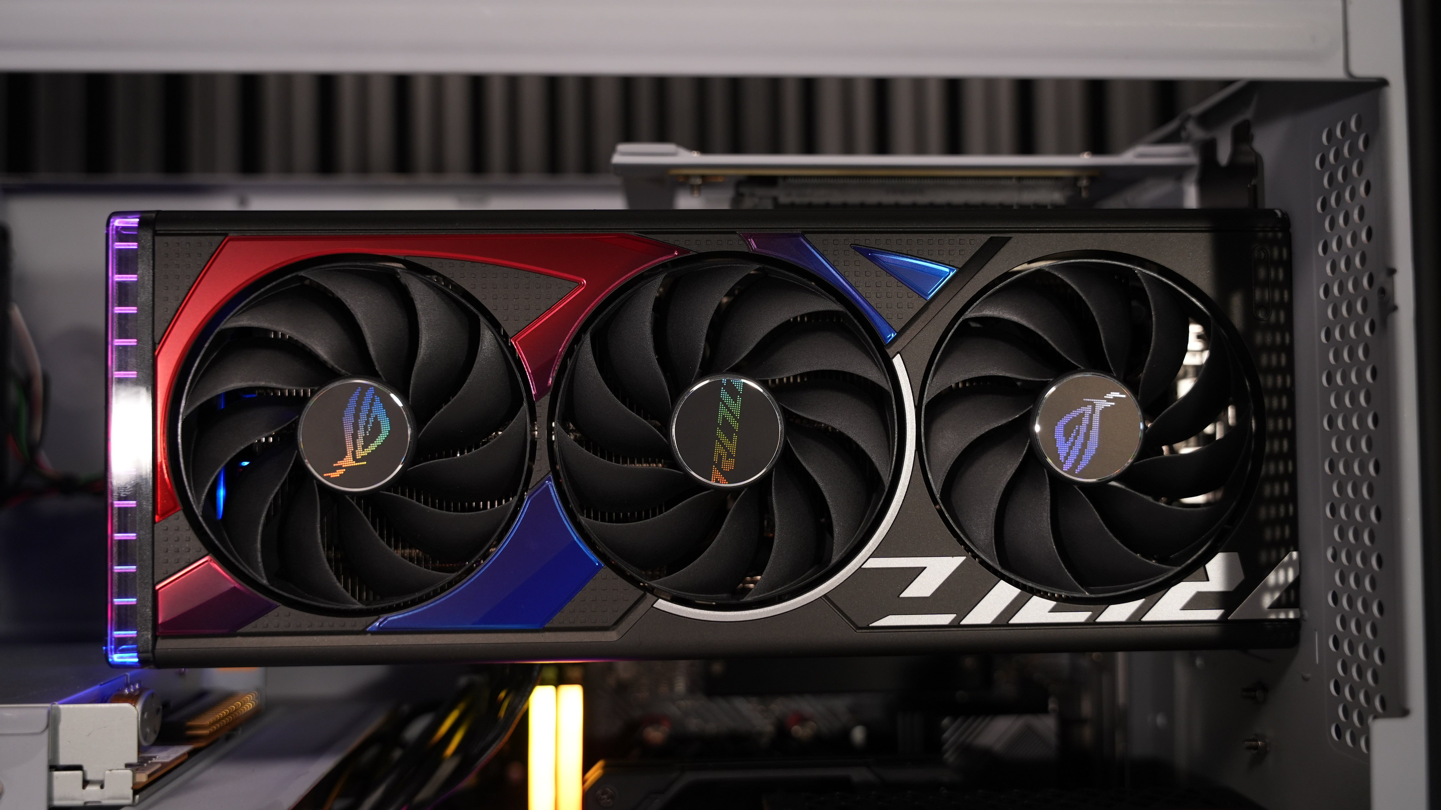 Ryzen 5 9600X + RTX 4060 Sleeper Gaming PC