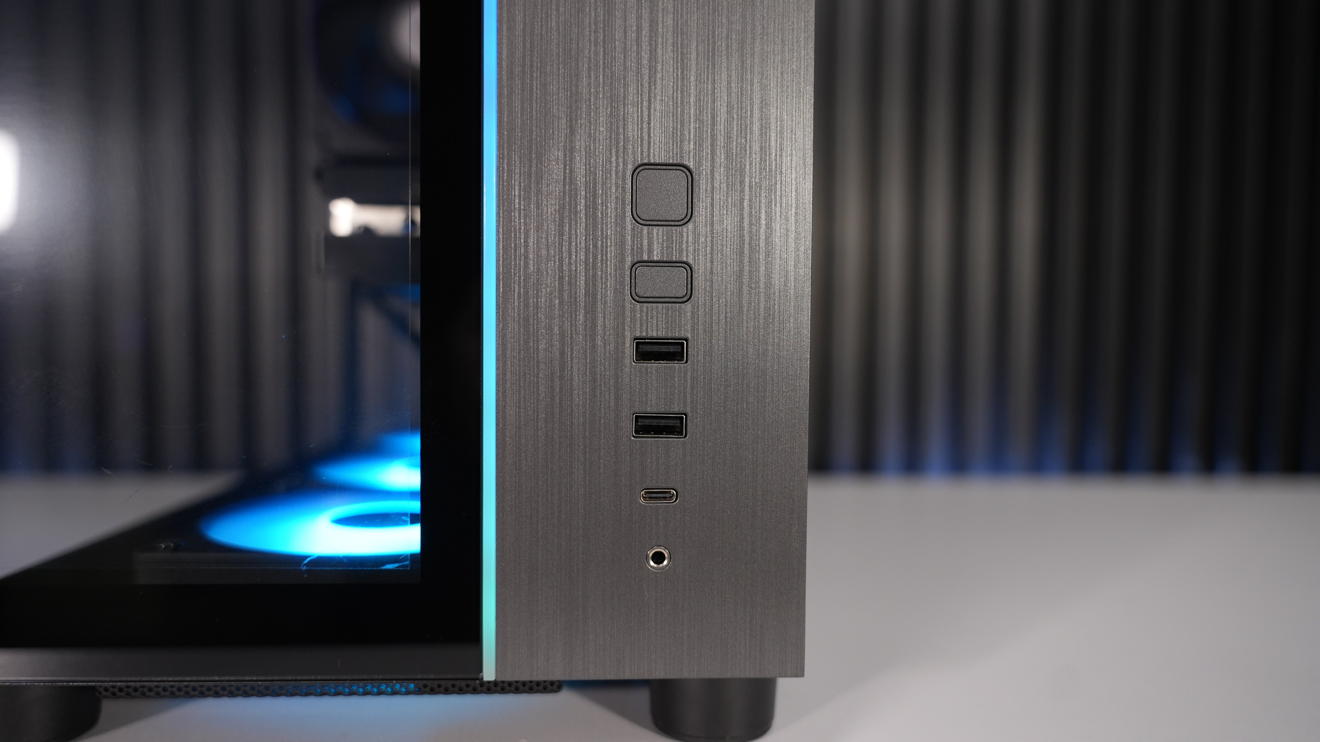 Ryzen 7 7800X3D + RTX 5070 Gaming/Streaming PC