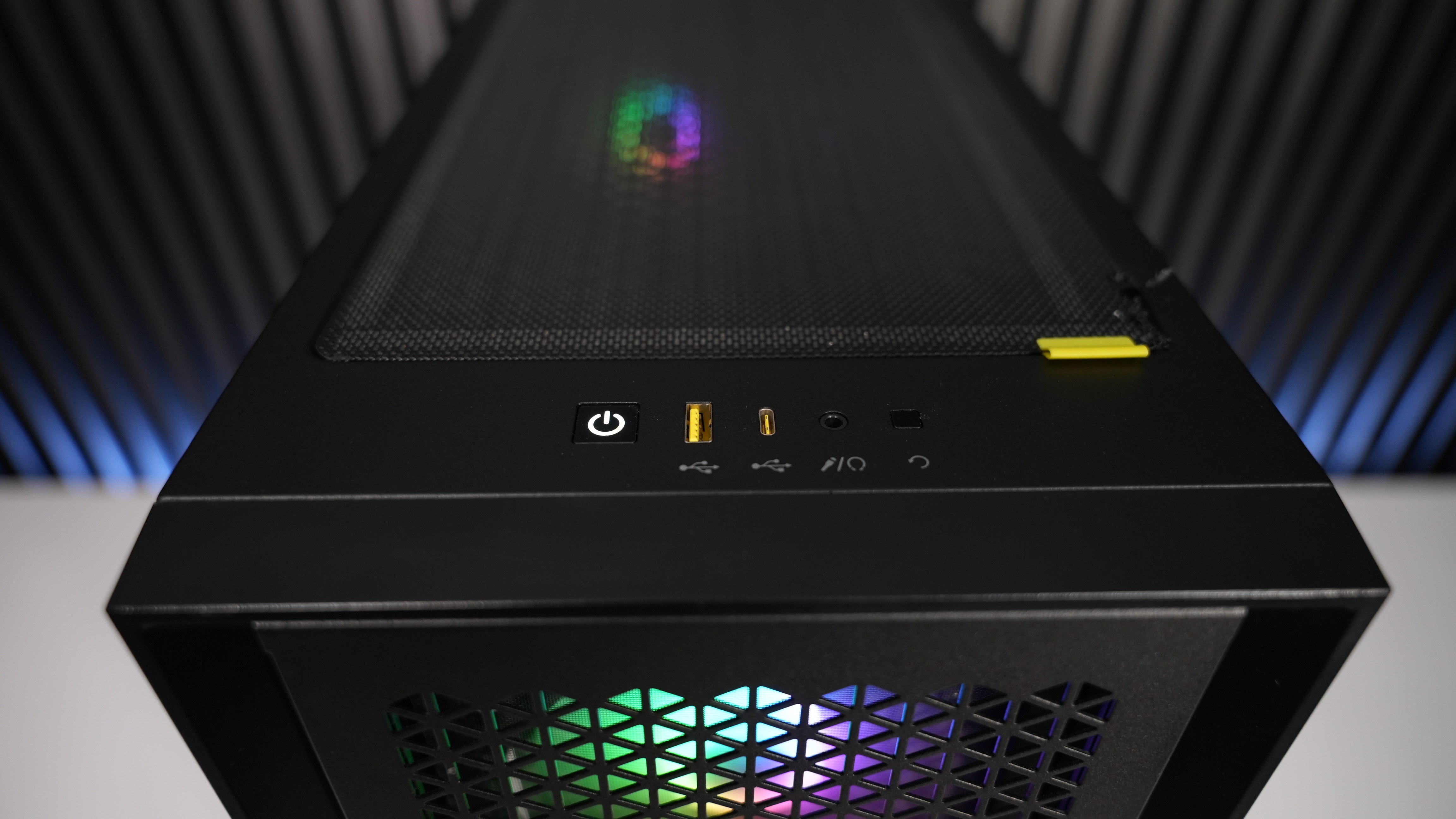Ryzen 5 5600G + RTX 3060 Ti Gaming PC