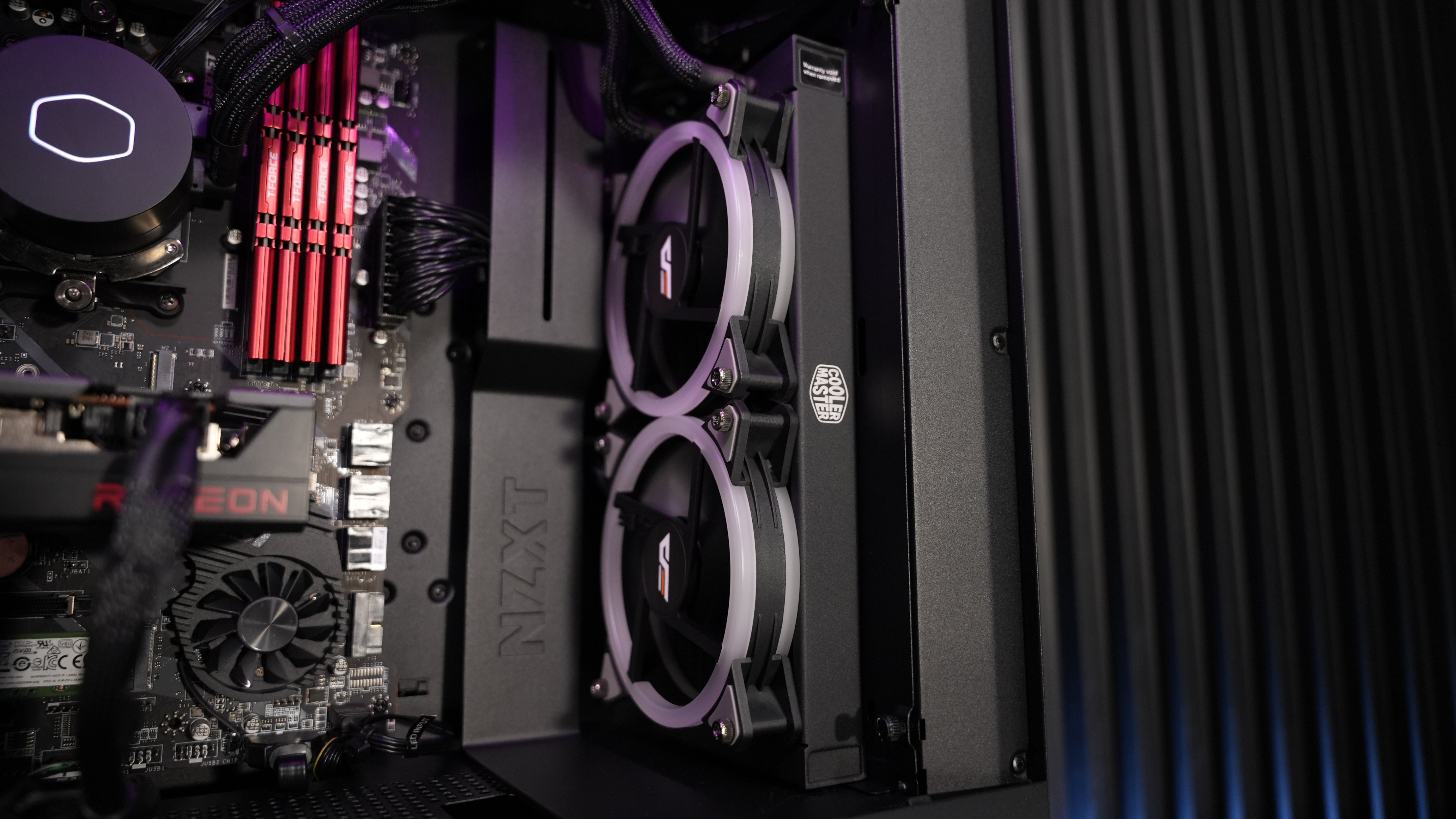 Ryzen 5 5600X + RX 6600 Gaming PC