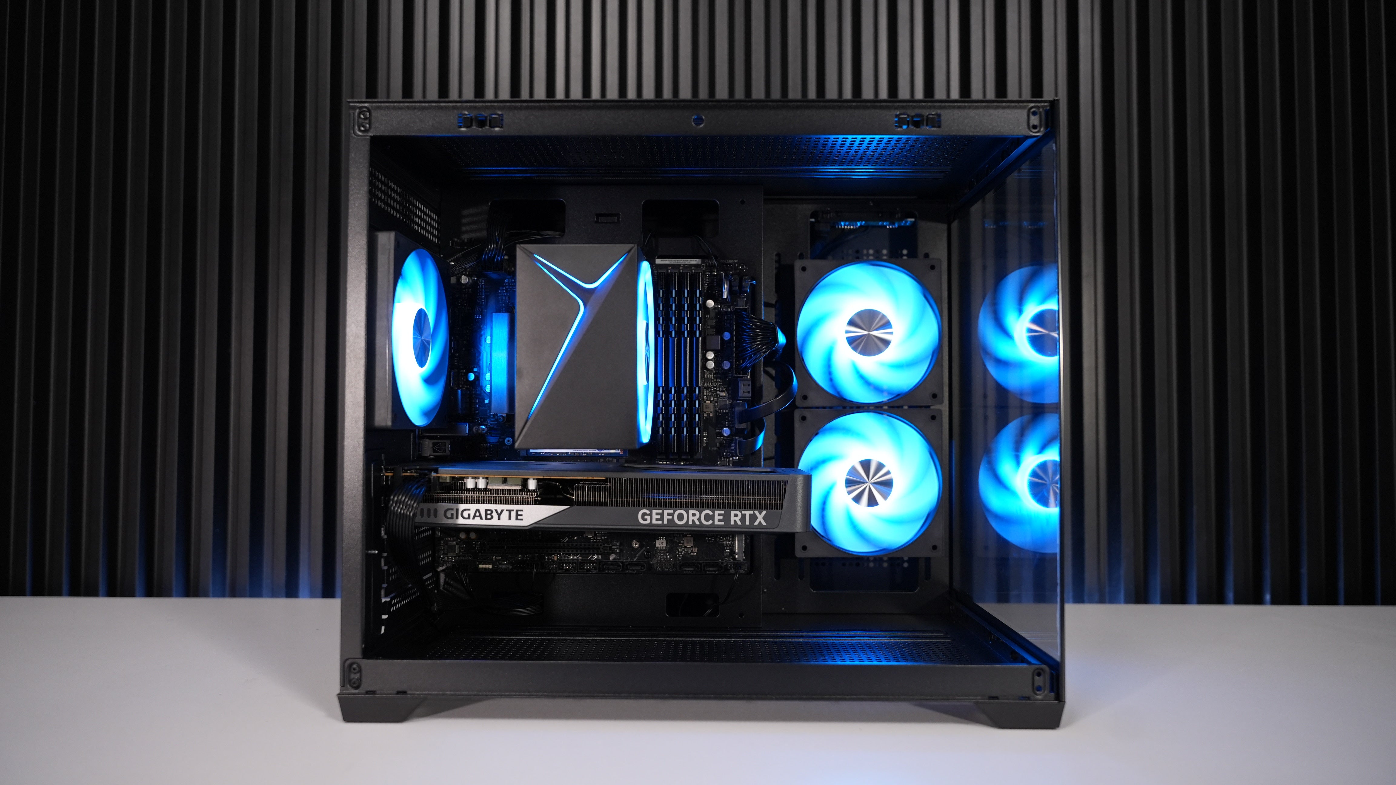 Intel i5 14400F + RTX 5060 Gaming PC