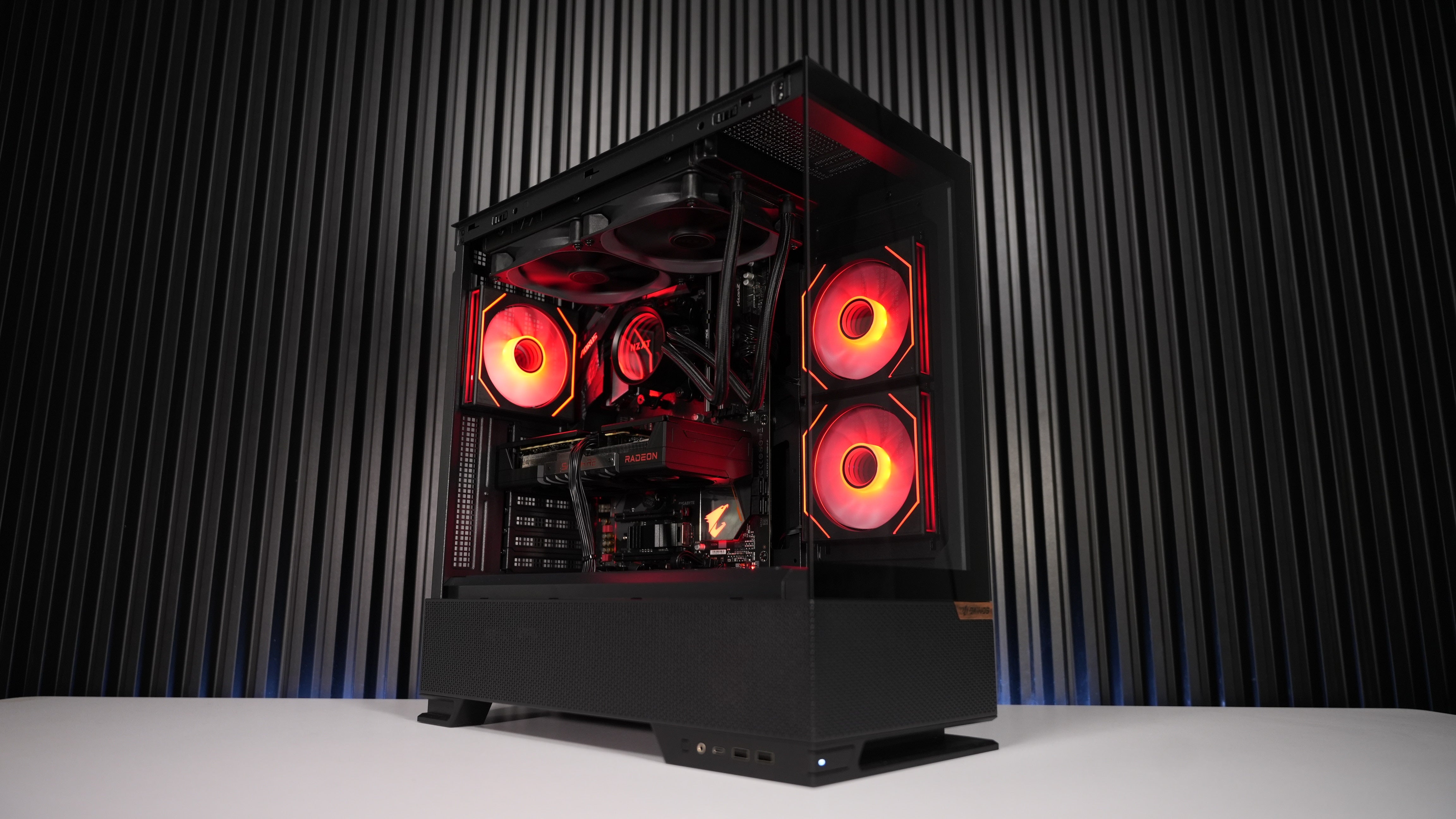 Ryzen 7 5800X3D + RX 9060XT 16GB Gaming PC