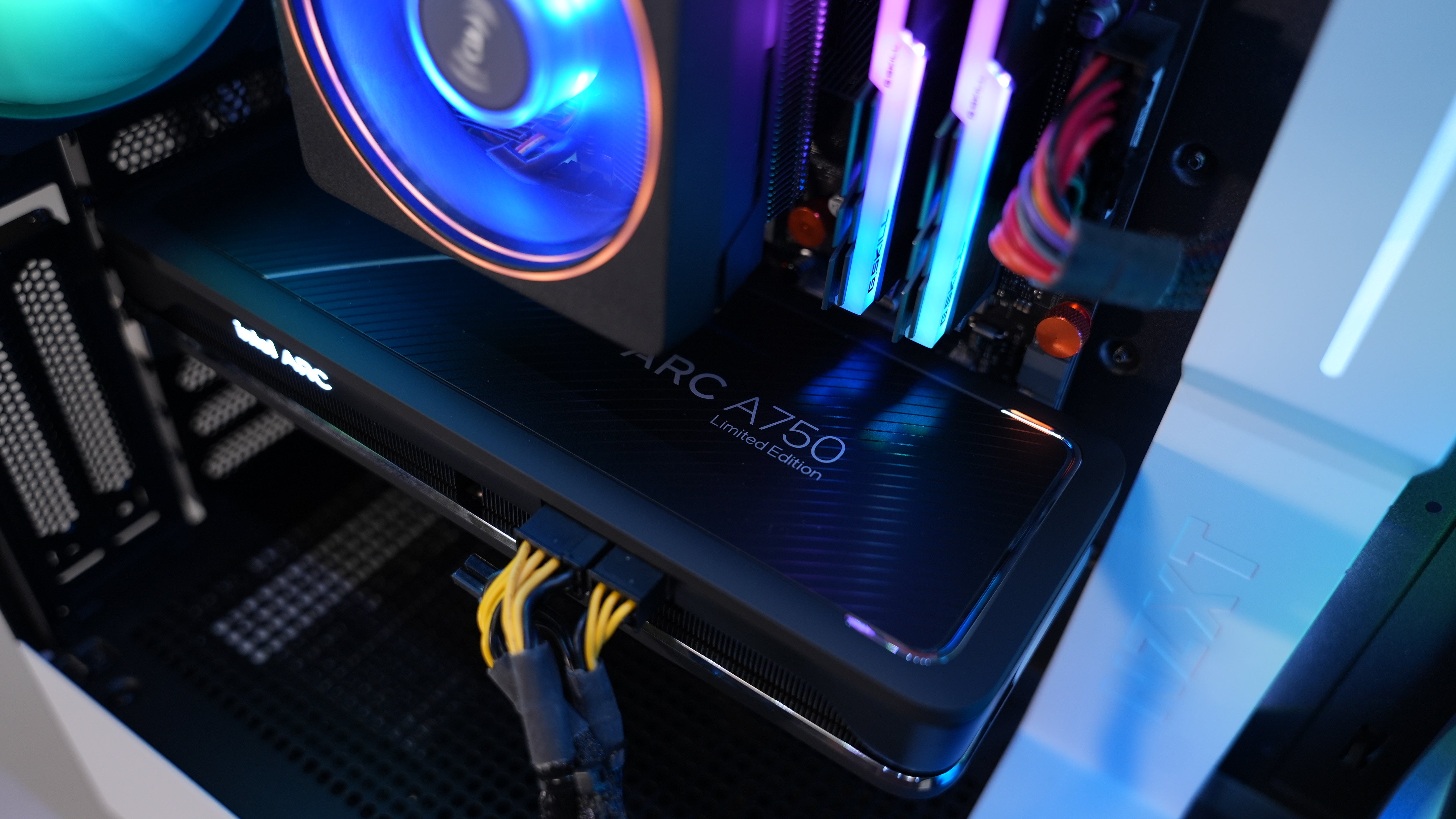 Ryzen 7 3700X + Arc A750 Gaming PC