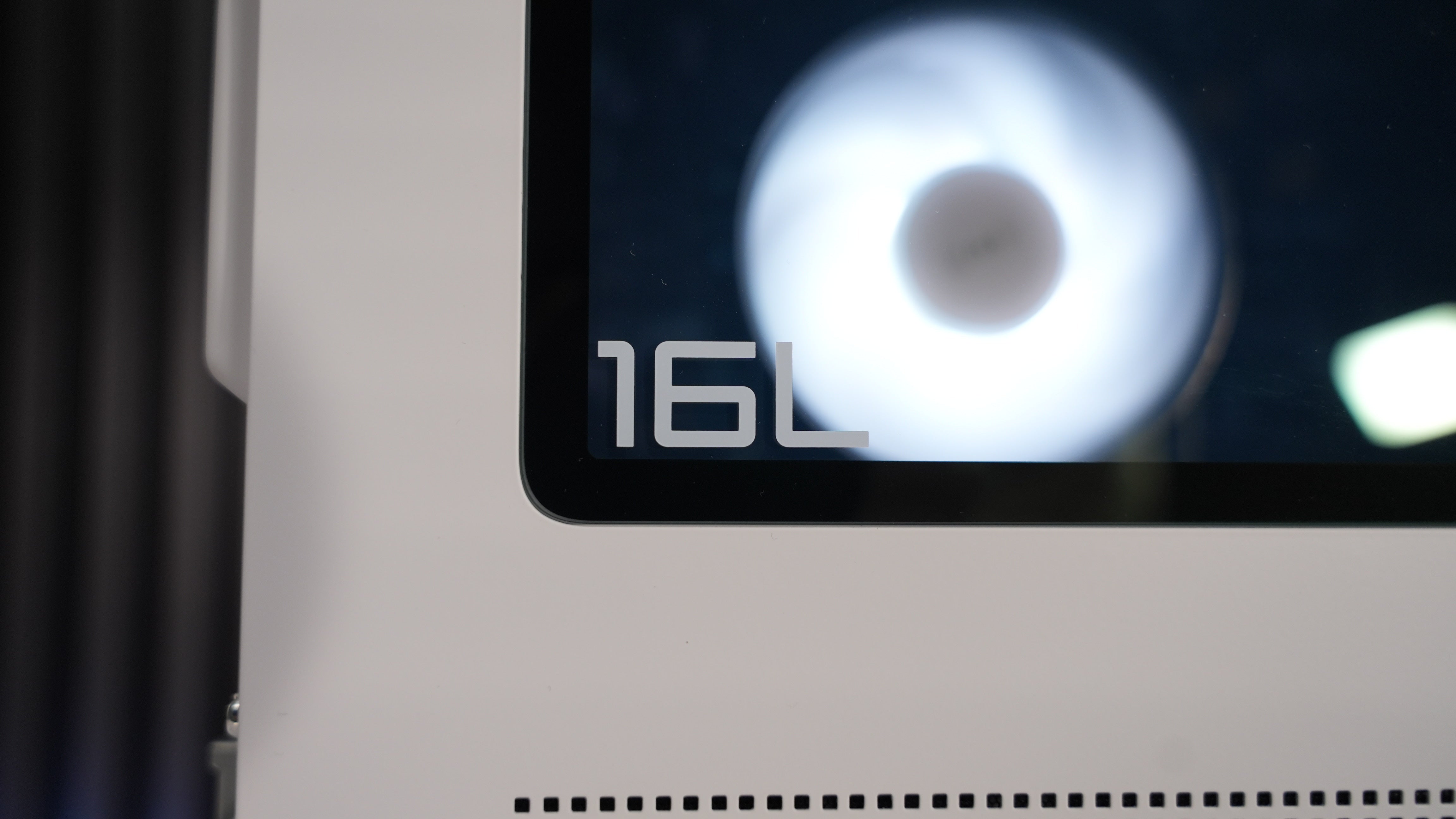 Ryzen 5 8400F + RX 7600 Gaming PC